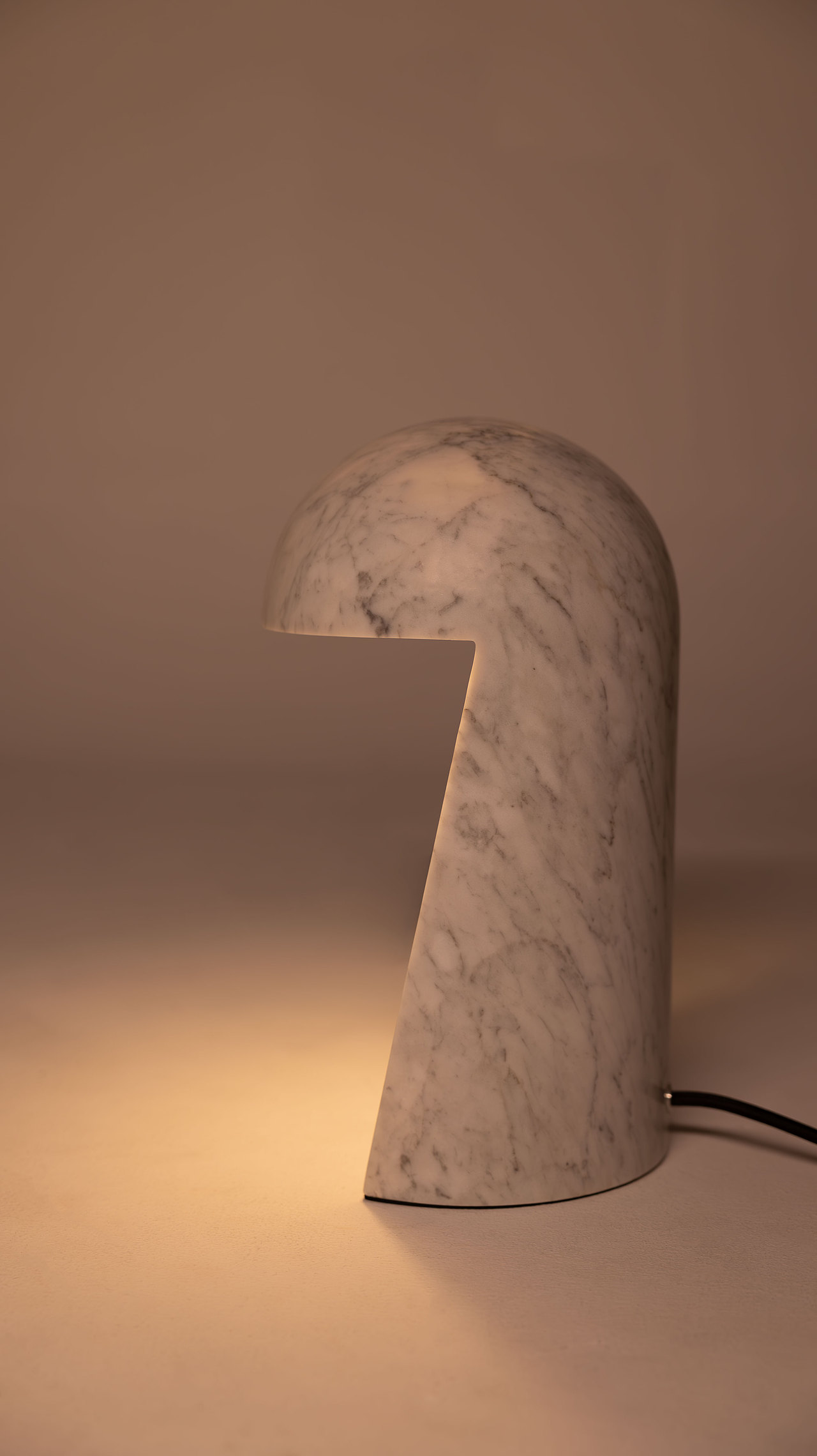 对半台灯 | Femo Design Studio