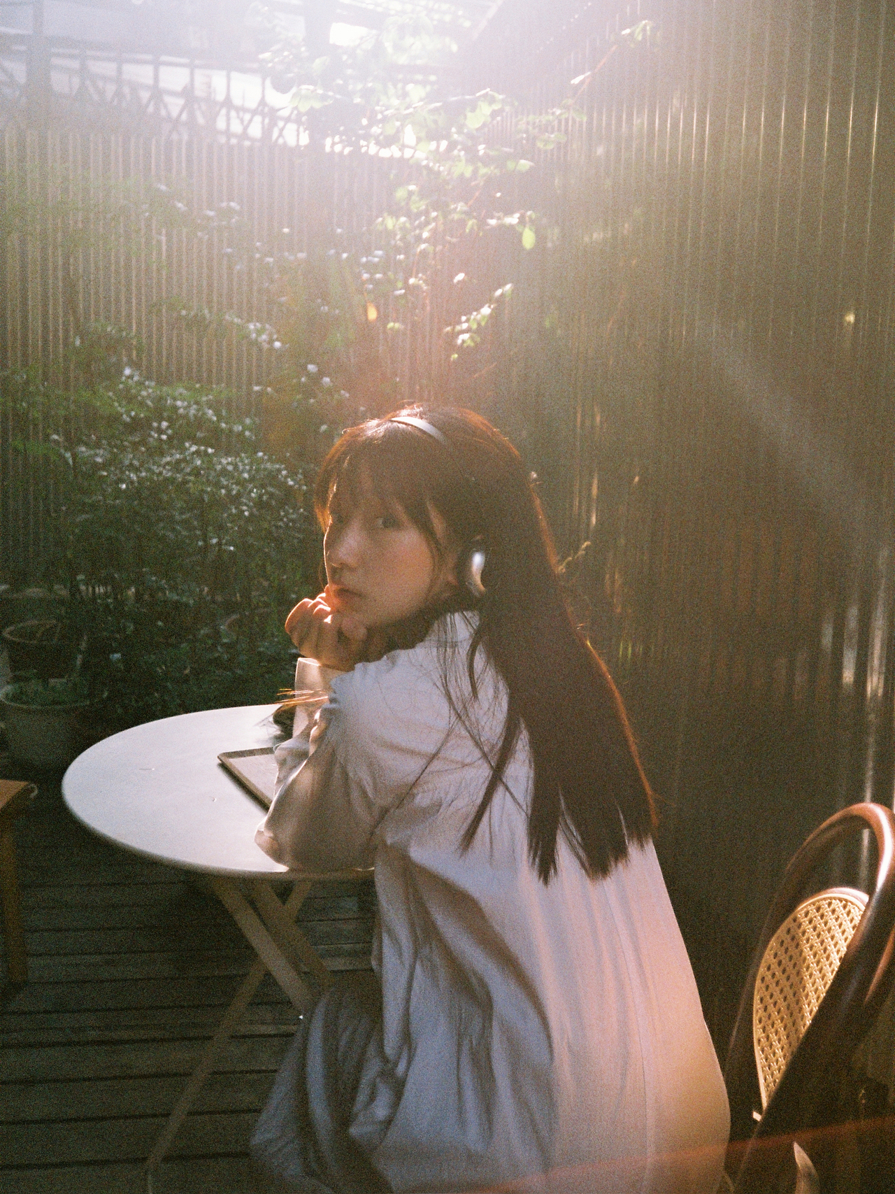 耳机少女（图ZMjk4MDUwNDcy） - 人像摄影 - 站酷设计师梁小猪猪原创素材 - 站酷ZCOOL