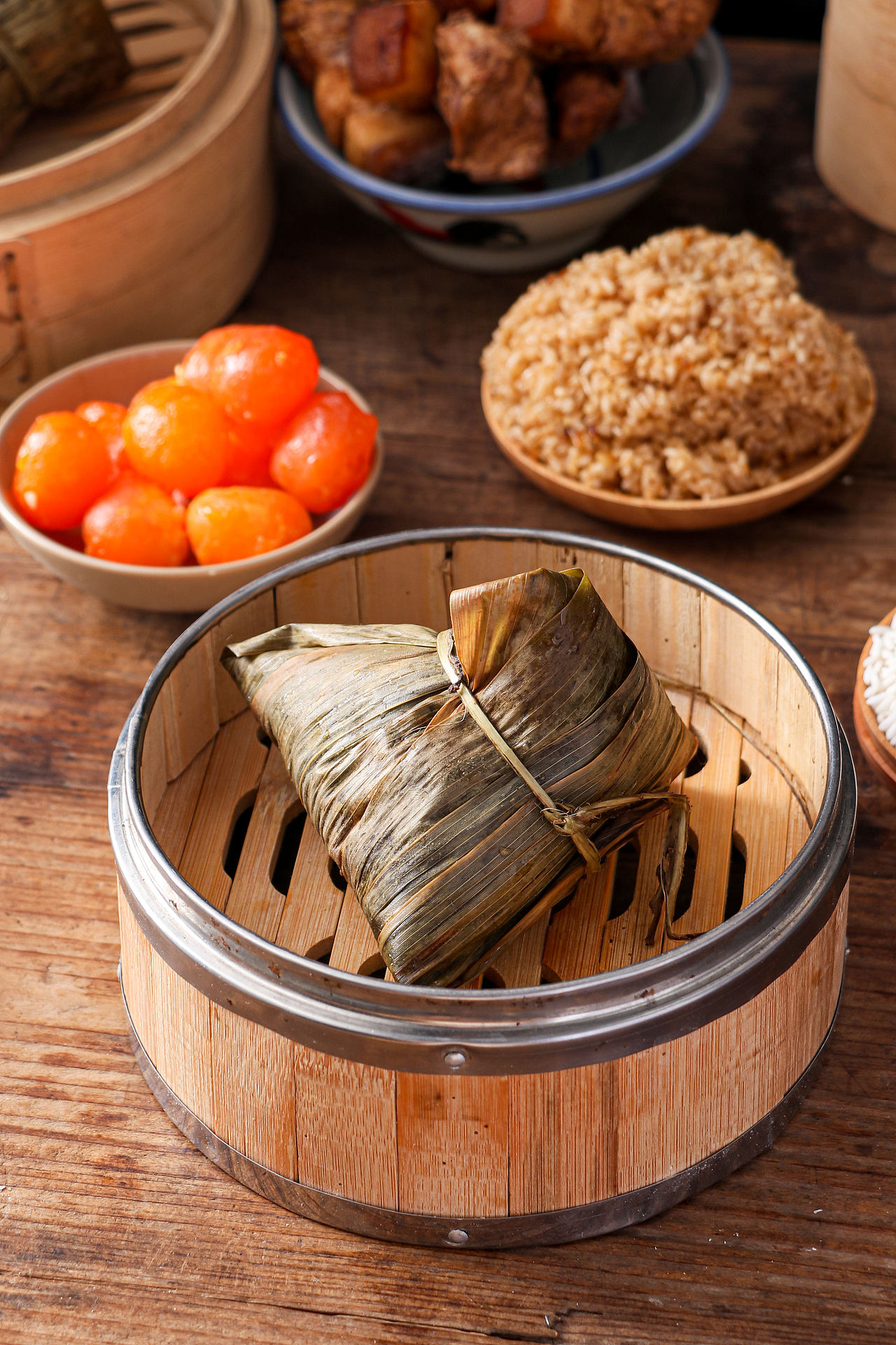 闽南福建烧肉粽粽子 传统新鲜蛋黄烧肉粽鲍鱼海鲜粽子