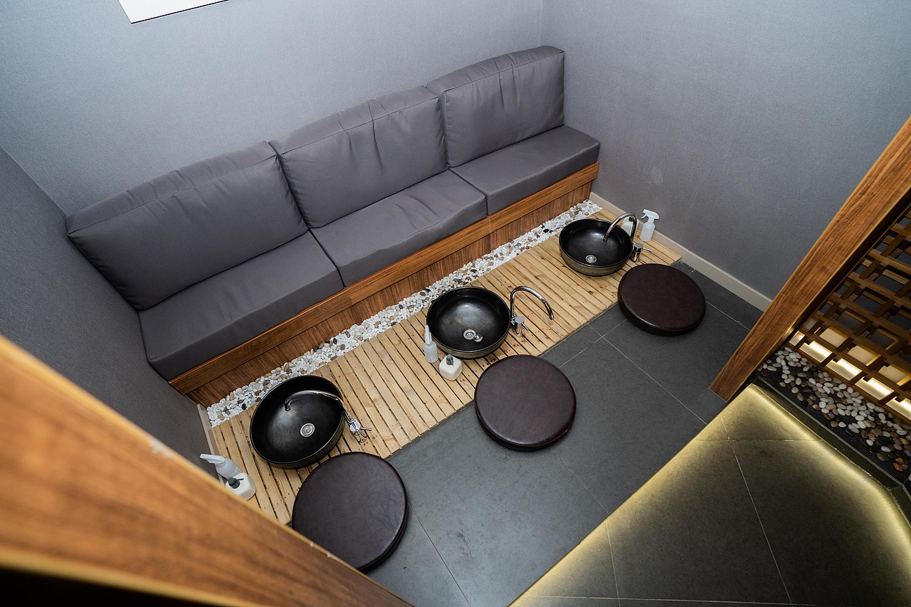 信庭序西平泰式spa店