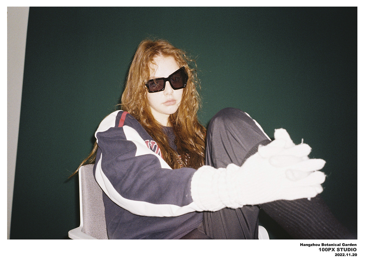 秋意已暮·新冬将至 | 100PX出品 2022秋季形象（图ZMzI0MjQ2MDA4） - 人像摄影 - 站酷设计师WaiTinG0417原创素材 - 站酷ZCOOL