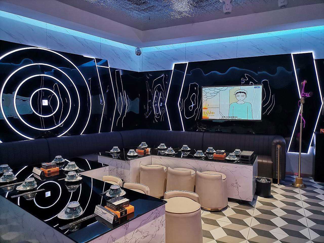 银川装修公司|银川鼎龙音乐餐厅装修设计实景方案（图ZMzU3OTEyNzgw） - 商业空间设计 - 站酷设计师宁夏镹臻工装原创素材 - 站酷ZCOOL