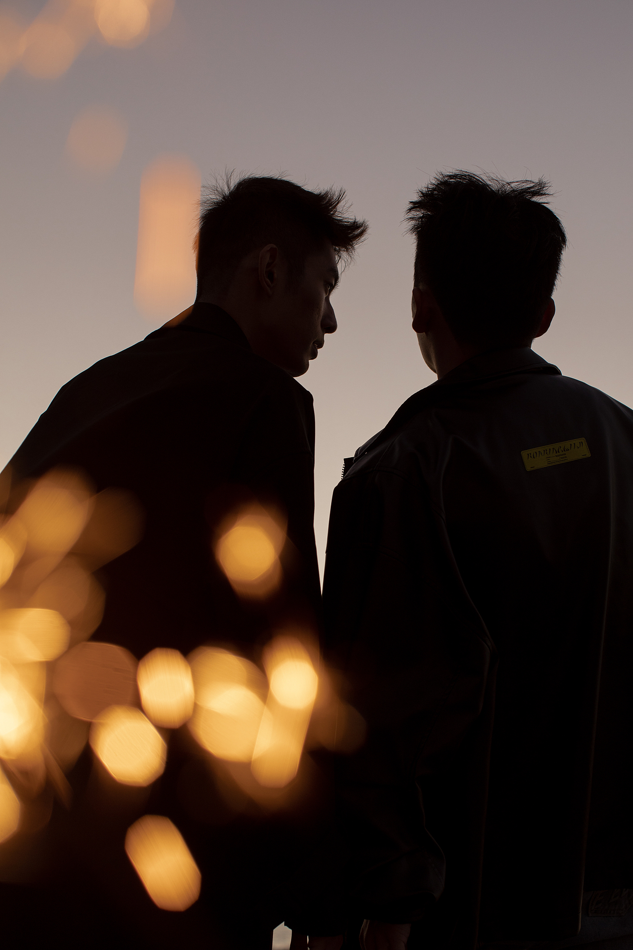 沉溺于橘色的晚风