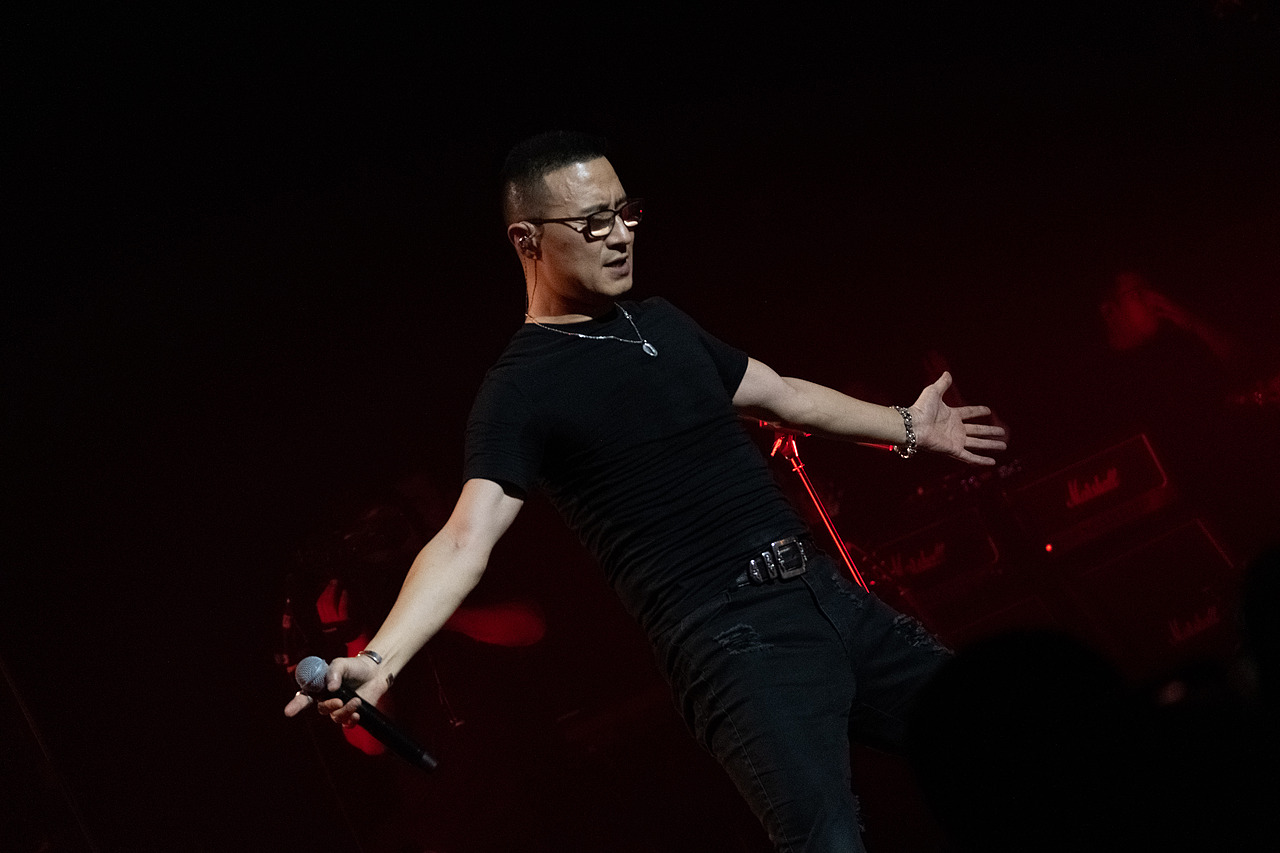 现在，或永不（图ZMzYwMDMyMzI4） - 人像摄影 - 站酷设计师rainie_kkkk原创素材 - 站酷ZCOOL