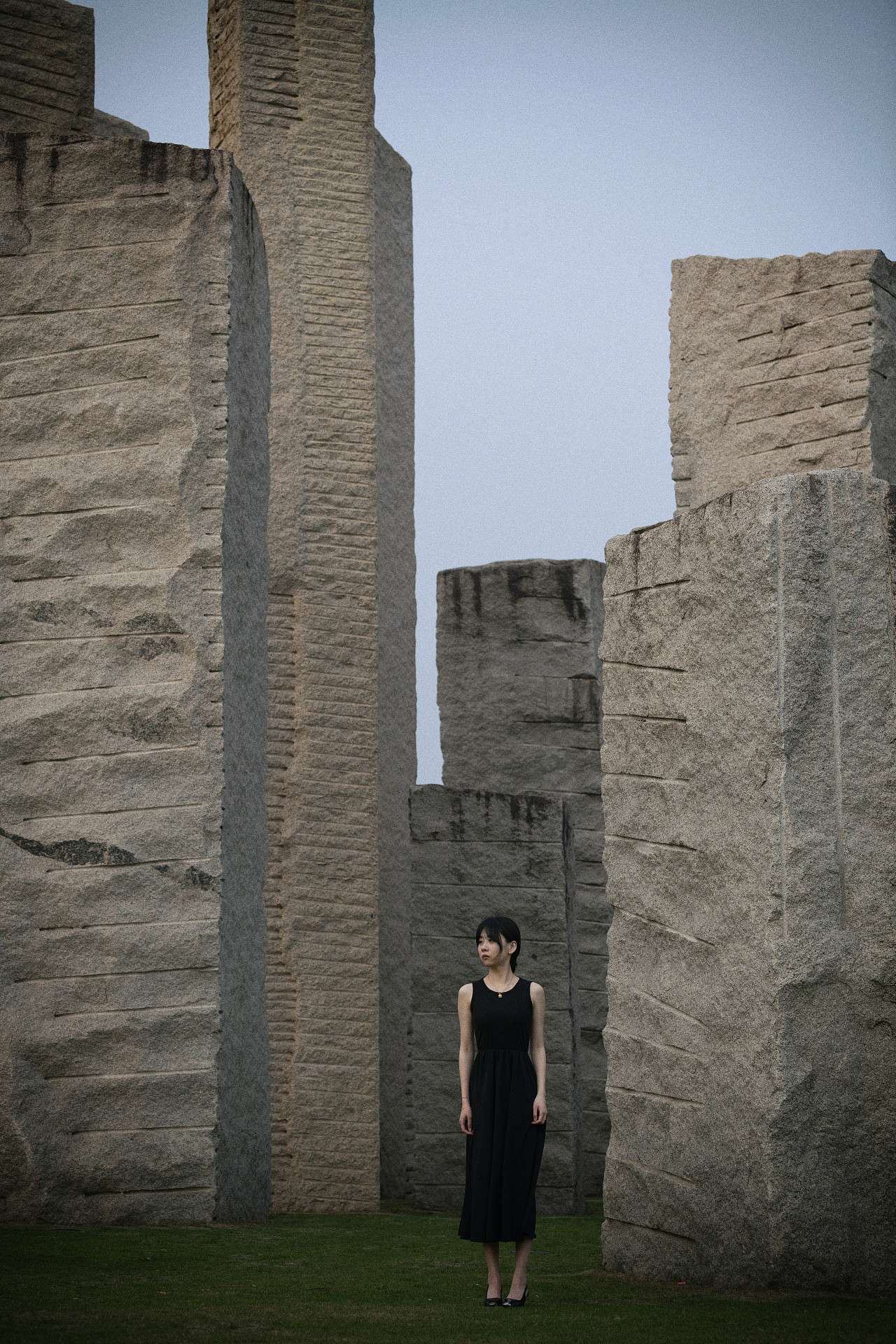 月湖雕塑公园：上海小众巨石艺术公园（图ZMzQ1NTkwMTIw） - 人像摄影 - 站酷设计师陈若缺原创素材 - 站酷ZCOOL