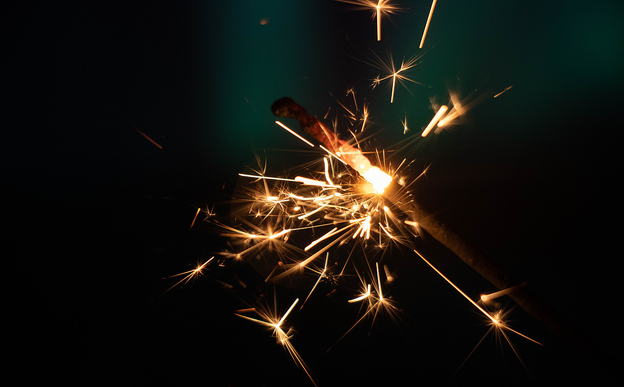 新年小焰火（图ZMzI4MjkzNjI4） - 其他摄影 - 站酷设计师阿修修xiu原创素材 - 站酷ZCOOL