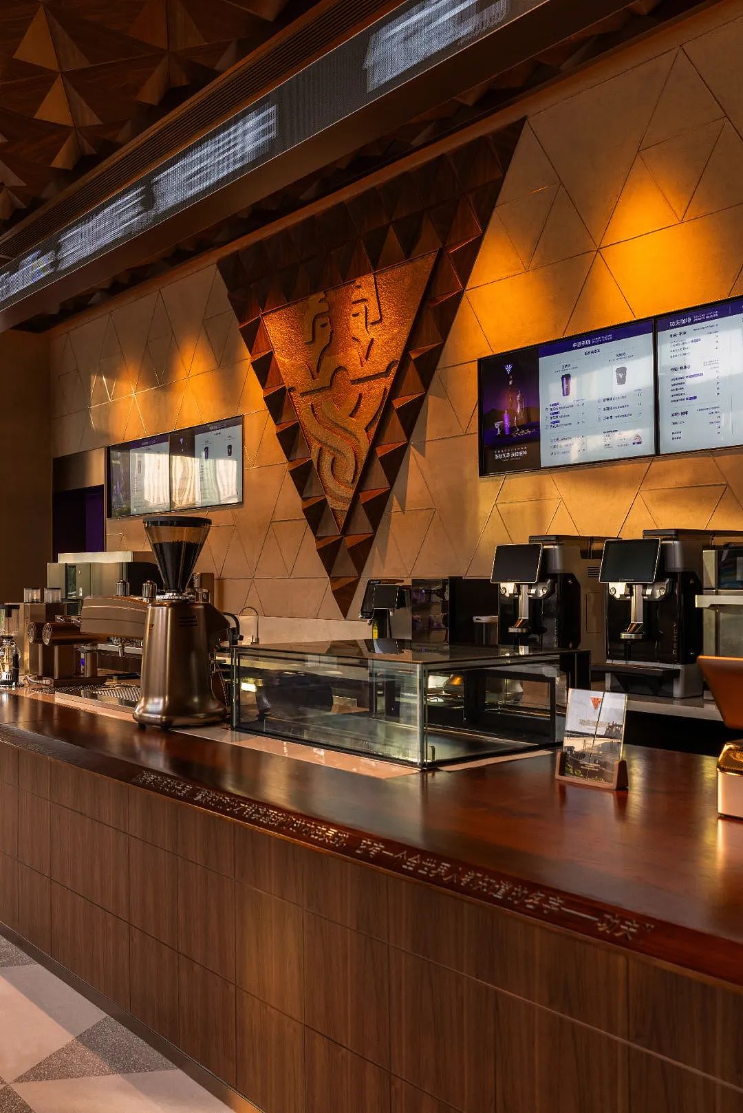 功夫咖|集体内卷时代,如何创造咖啡品牌的新可能?