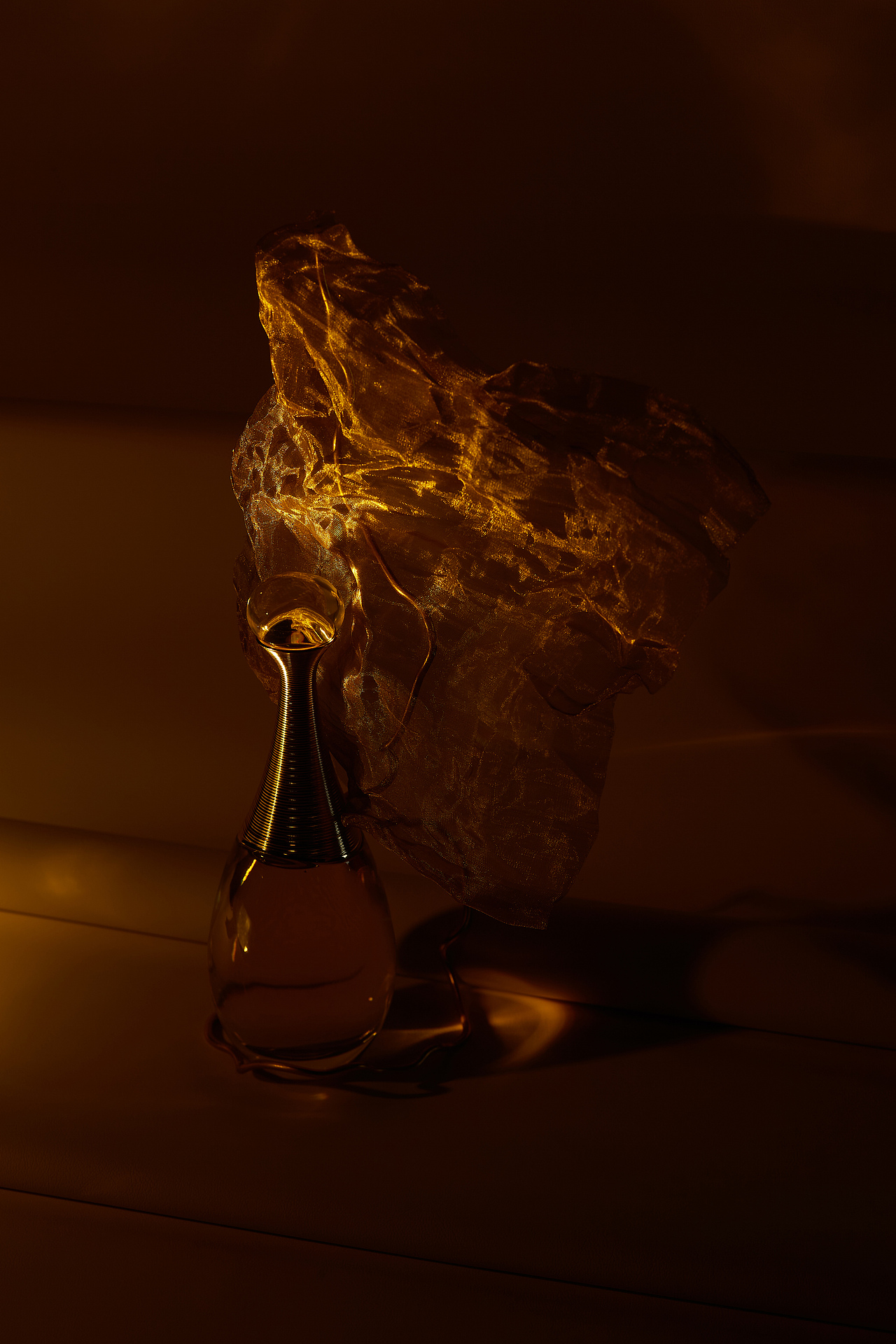 香水随拍（图ZMzA2MDE3MTQ4） - 产品摄影 - 站酷设计师优色美学原创素材 - 站酷ZCOOL