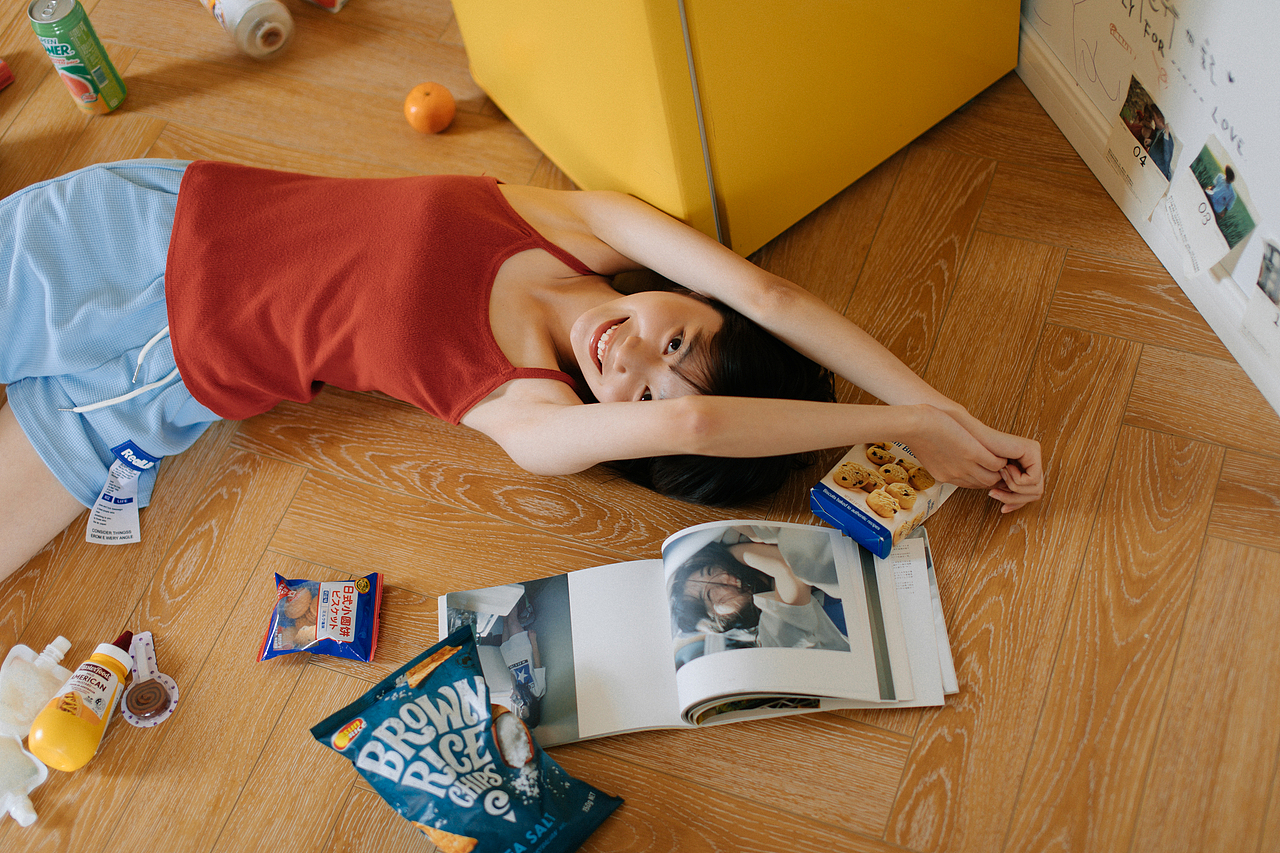 女孩,夏天的颜色