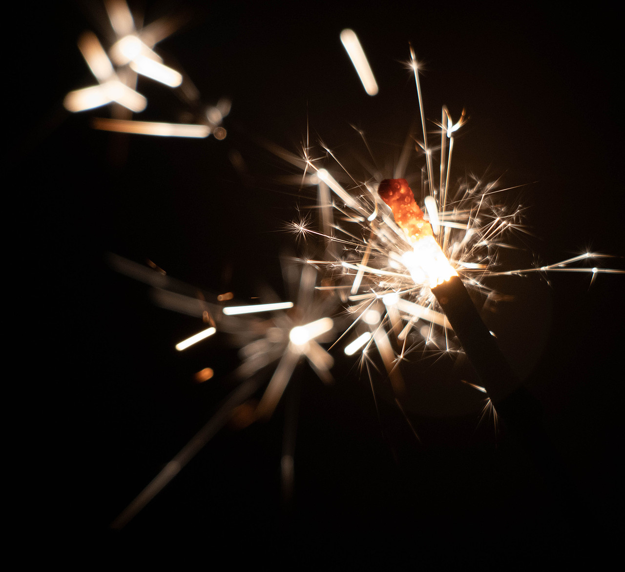 新年小焰火（图ZMzI4MjkzNjky） - 其他摄影 - 站酷设计师阿修修xiu原创素材 - 站酷ZCOOL