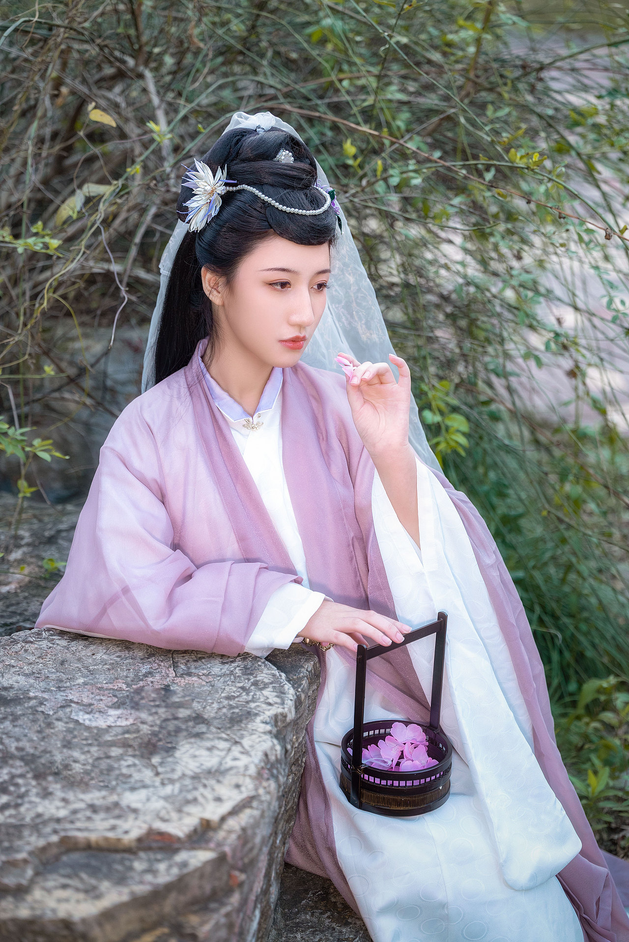 清宫登高台（图ZMzE1MjY2NDUy） - 人像摄影 - 站酷设计师糊涂仙人LEO原创素材 - 站酷ZCOOL