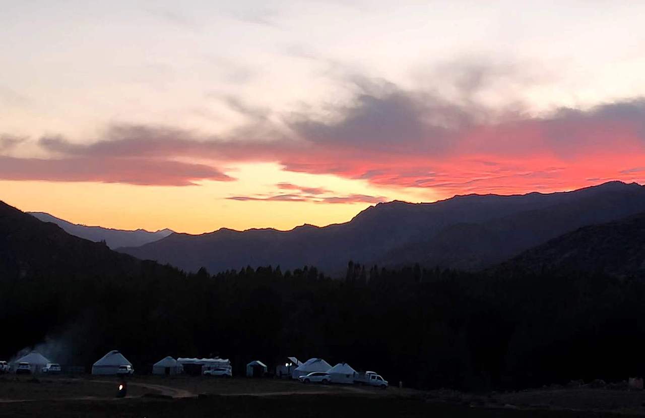 捕捉晚霞（图ZMzUyMjE2MzIw） - 风光摄影 - 站酷设计师氧气儿Q原创素材 - 站酷ZCOOL