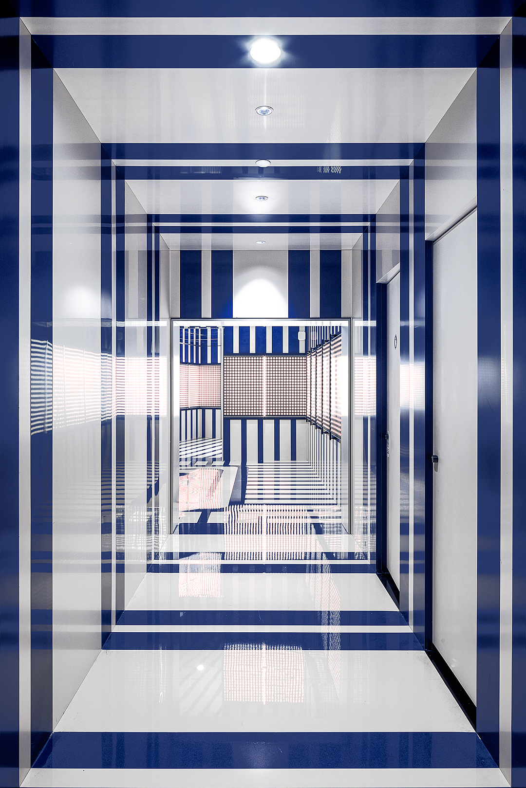 唯想国际丨德基广场一期 5F盥洗室