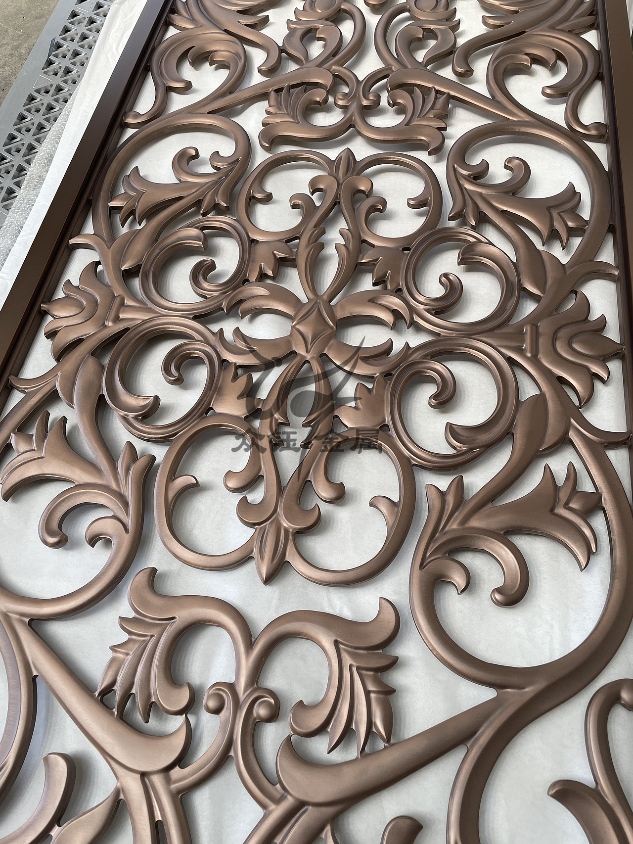 潮流中式铝板雕刻屏风 刷新了你对古典美学的想象（图ZMzY5OTgxMDIw） - 其他工业/产品 - 站酷设计师艺术金属原创素材 - 站酷ZCOOL