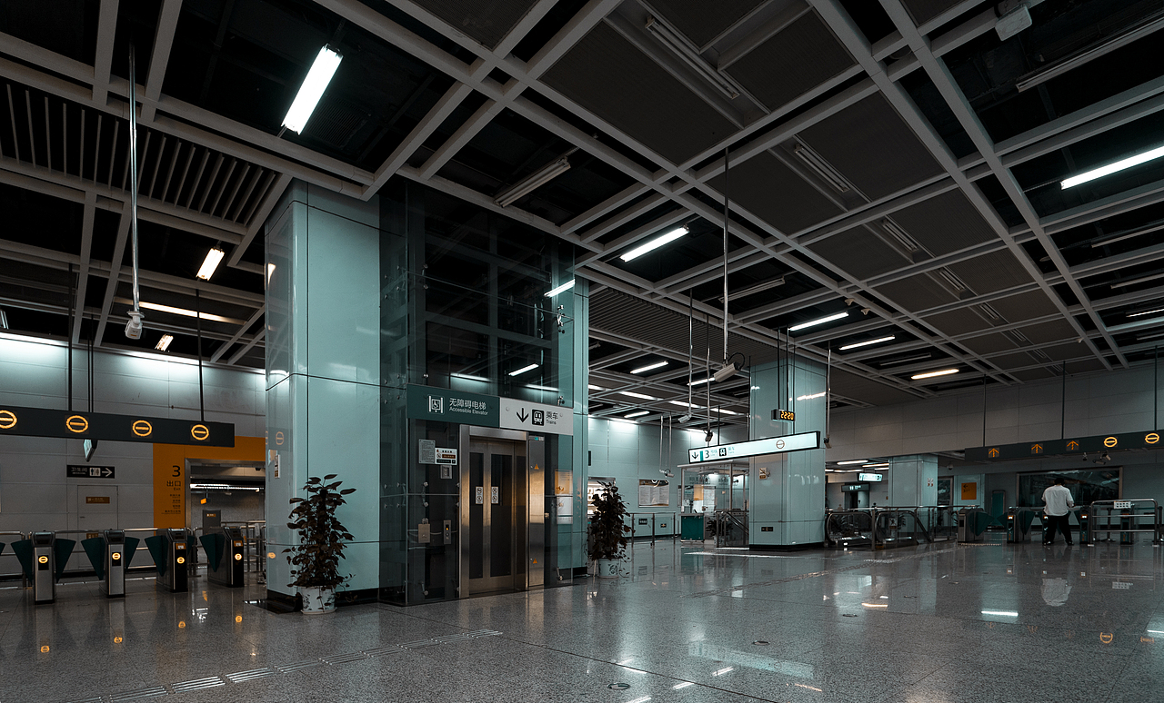 重庆轻轨 | 郑家院子2号出口随拍