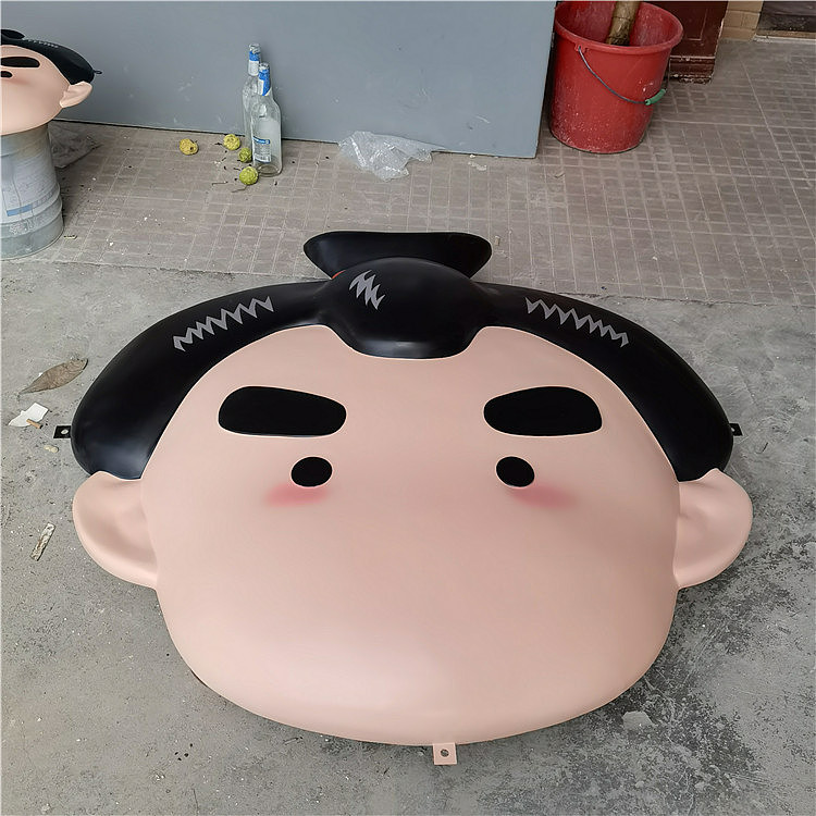 美食街形象造型卡通吃着烤肉喝着啤酒的日本人偶雕塑