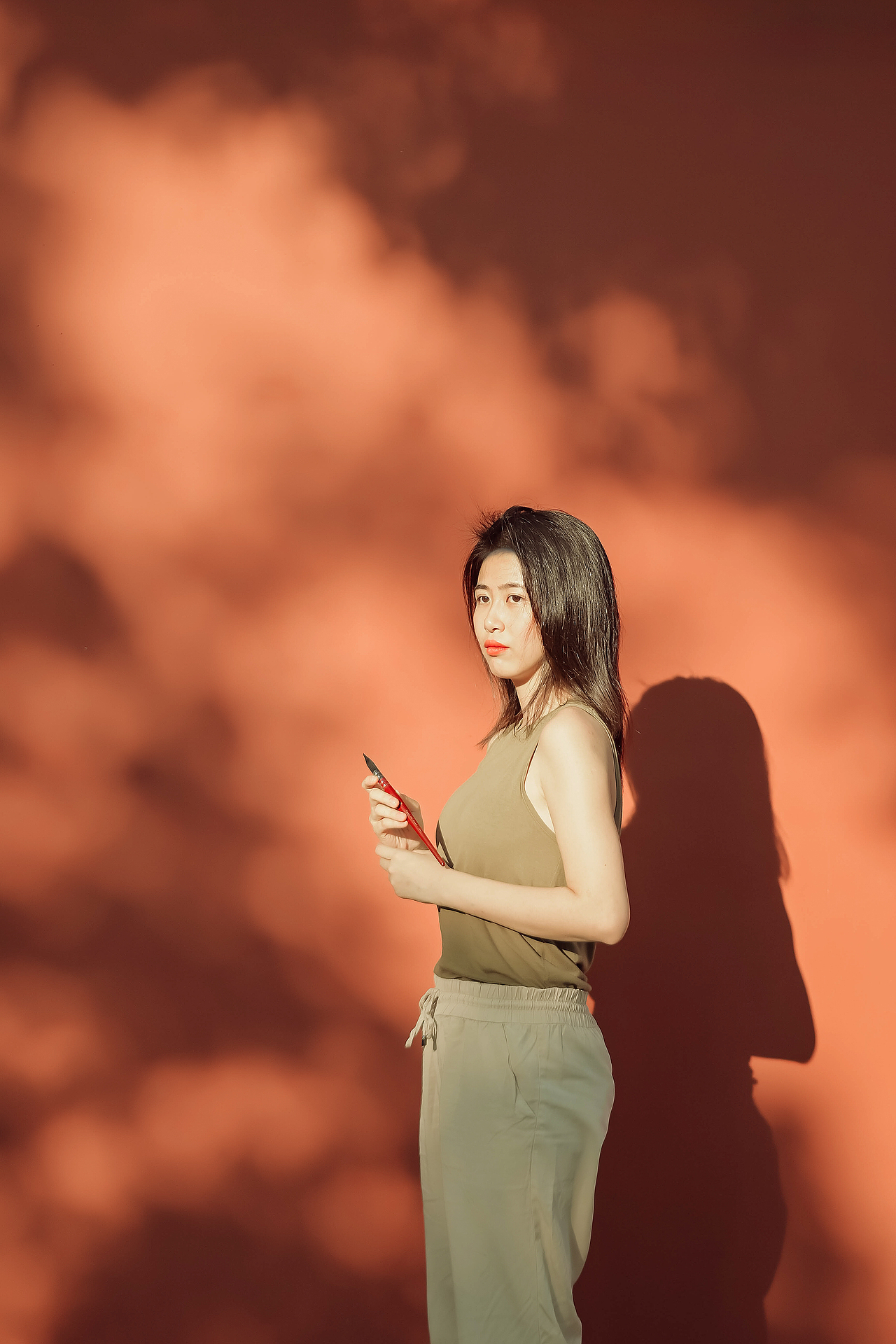 夕阳红墙与诗人（图ZMzQ1OTQ4NTI4） - 人像摄影 - 站酷设计师KK想要和这个世界原创素材 - 站酷ZCOOL