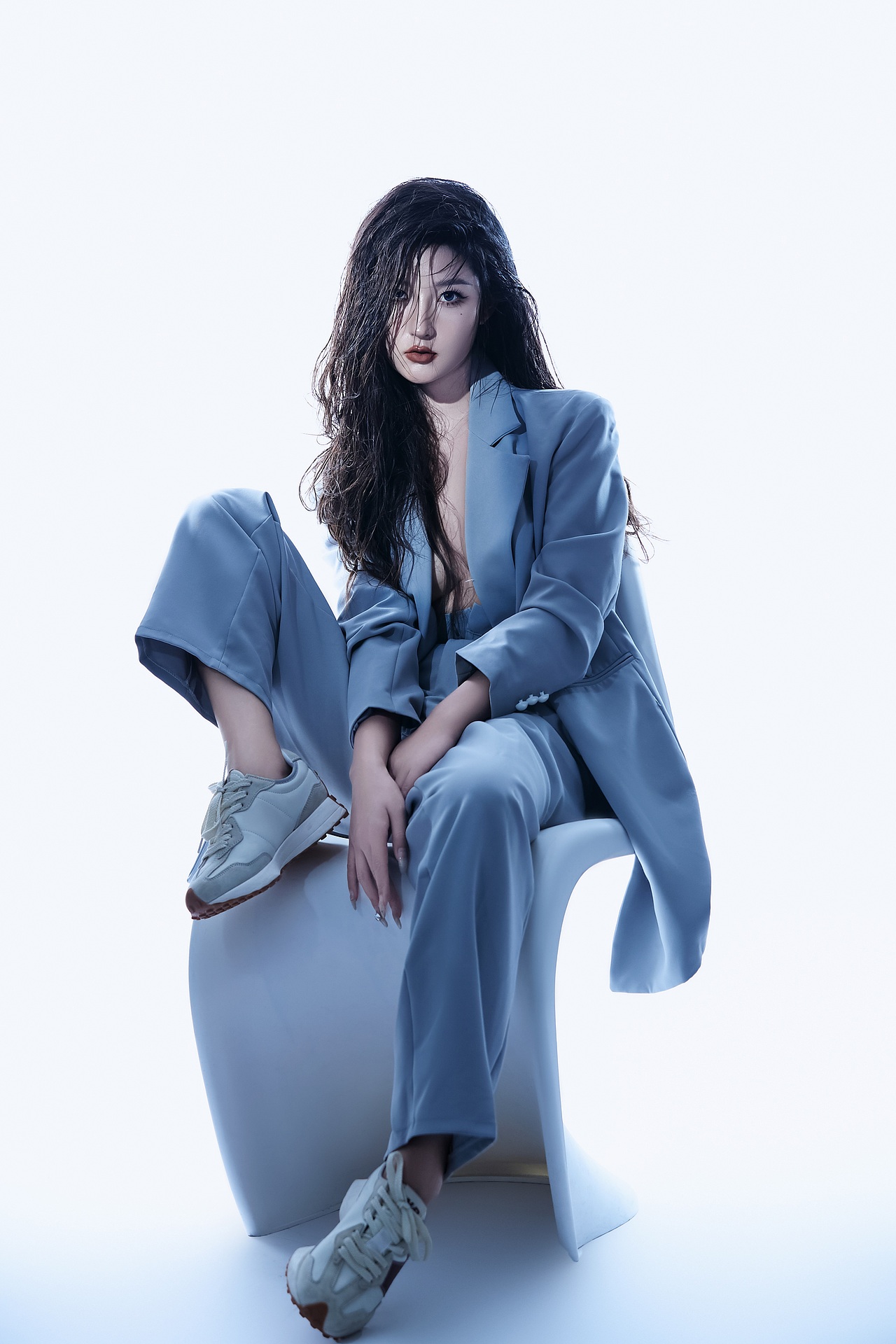 酷飒大女王🖤 职场人必拍肖像照🎶气质拿捏（图ZMzUyOTExOTk2） - 时尚/艺术摄影 - 站酷设计师遇见YUJIAN原创素材 - 站酷ZCOOL