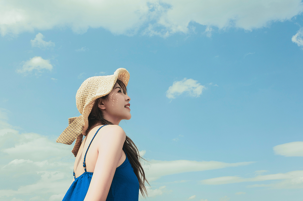 苍山下的风吹麦浪