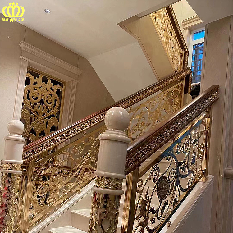 别墅铜楼梯镜面K金色护栏实拍安装图片（图ZMzI1NDMzNzky） - 其他工业/产品 - 站酷设计师Z43926661原创素材 - 站酷ZCOOL
