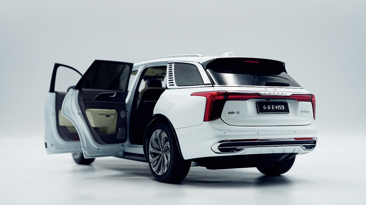 红旗e-hs9 高山荧白 1:18