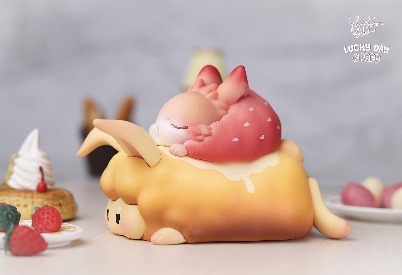The Relax Moment : 草莓Raby与松饼兔咩可爱相伴（图ZMzAzMDkxMjU2） - 玩具 - 站酷设计师YoyoYeungStudio原创素材 - 站酷ZCOOL