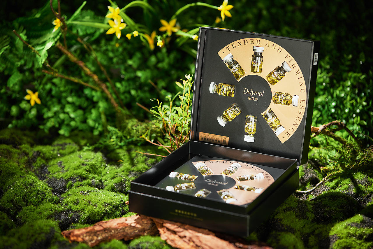 黛萊美彈力緊致精華液（圖ZMzA5NjkwNDg0） - 產(chǎn)品攝影 - 站酷設(shè)計師亂按快門的胡老師原創(chuàng)素材 - 站酷ZCOOL