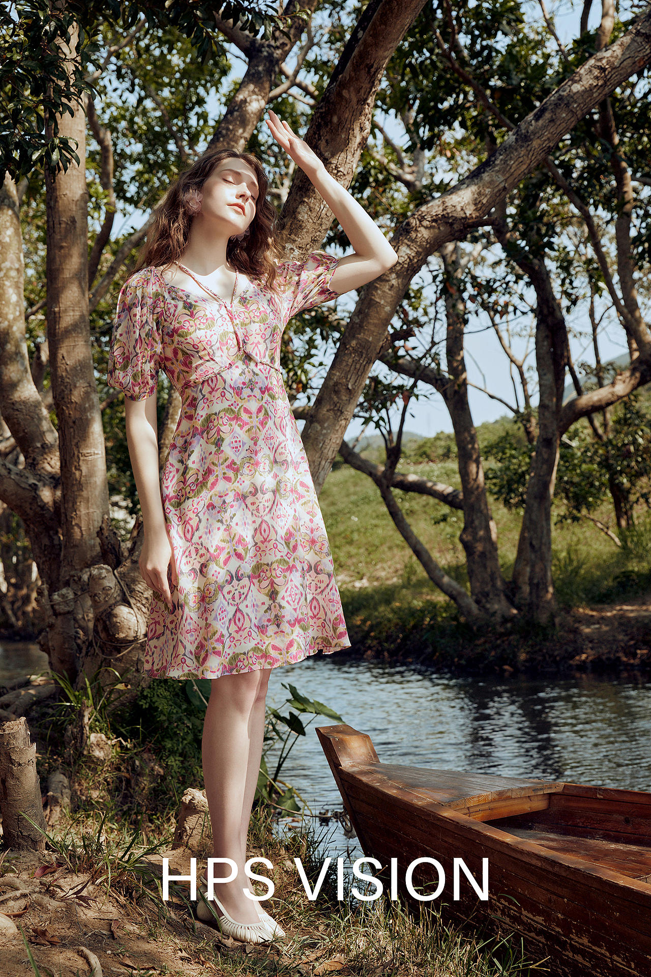 商业摄影|CCHUN 典范女装|森林法式（图ZMzY1NzQwNTgw） - 时尚/艺术摄影 - 站酷设计师HPS视觉原创素材 - 站酷ZCOOL