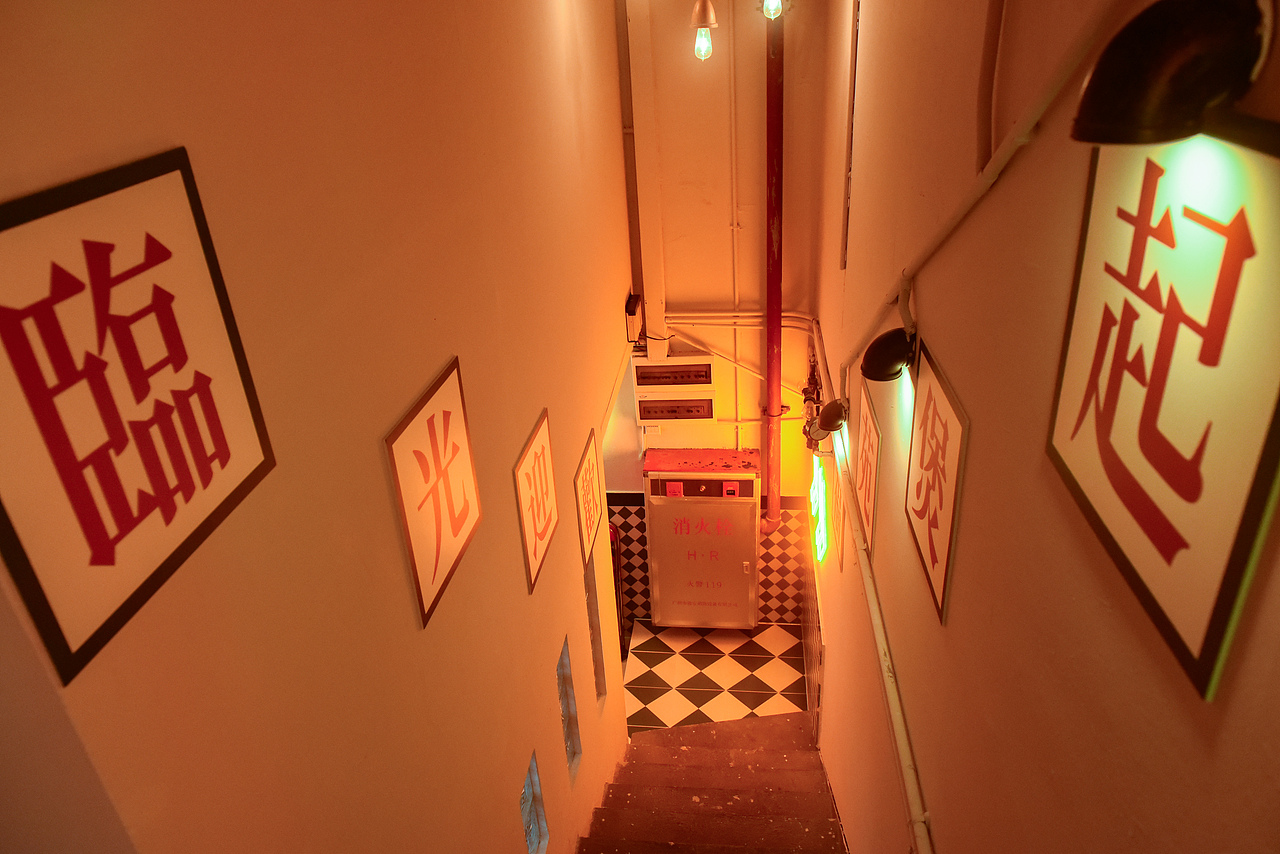 福苑煲起——广式牛杂煲 餐饮店设计（图ZMjk5Mjk2MDMy） - 商业空间设计 - 站酷设计师十一家的Design原创素材 - 站酷ZCOOL