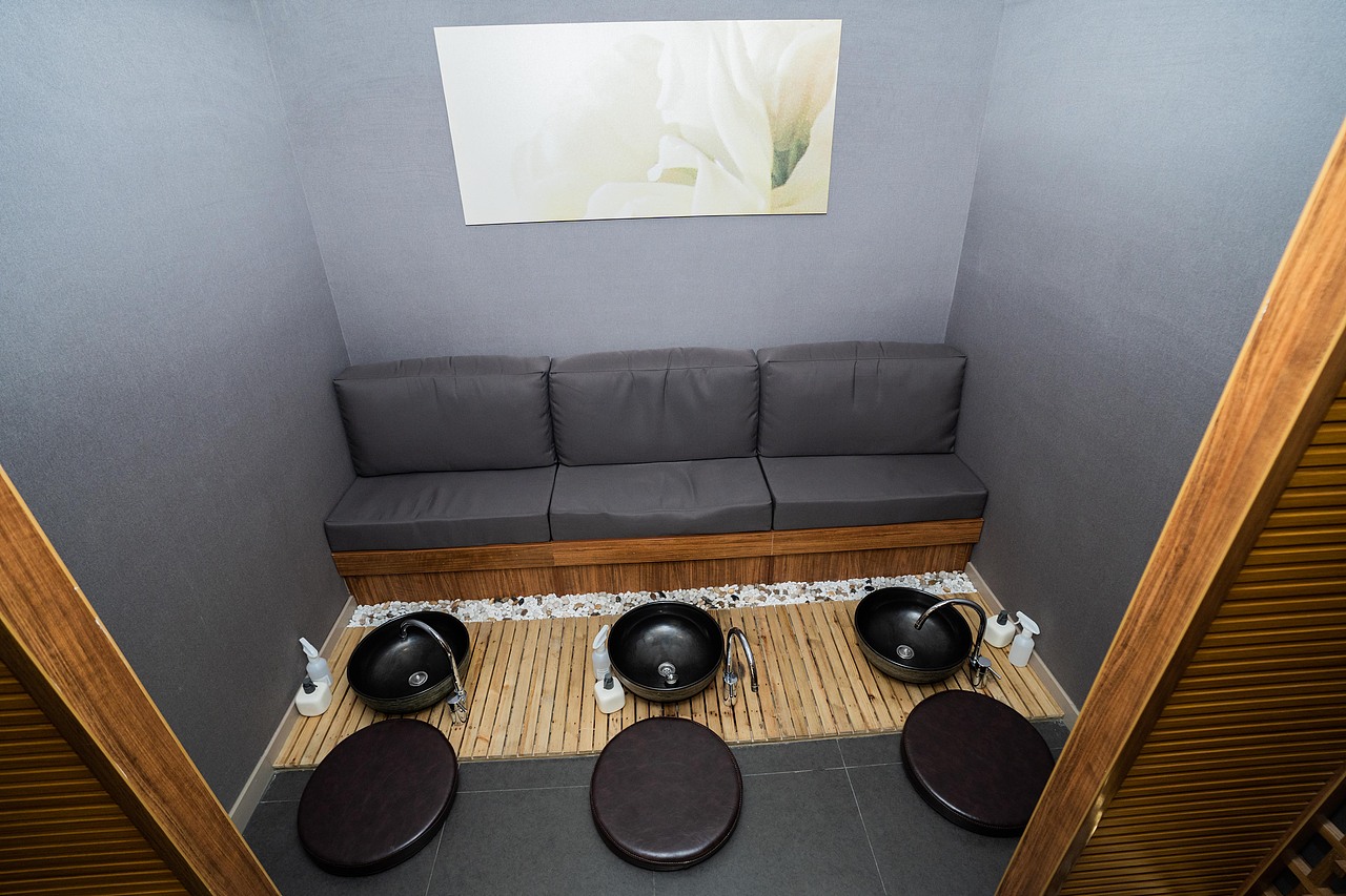 信庭序西平泰式spa店