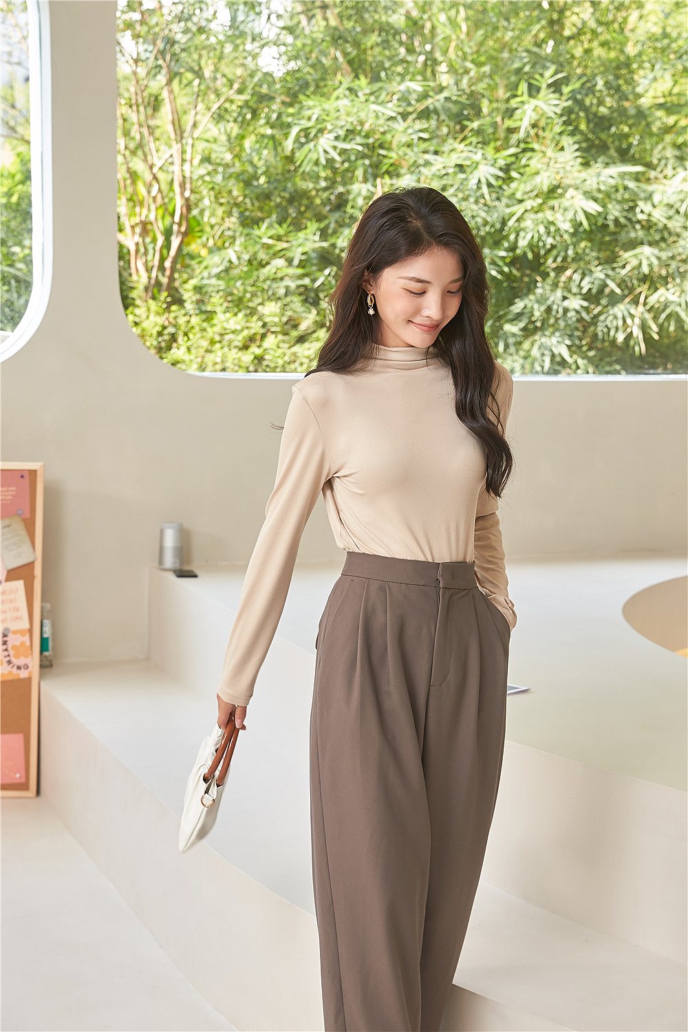 义乌打底衫女模拍摄,居家实景模特拍照公司