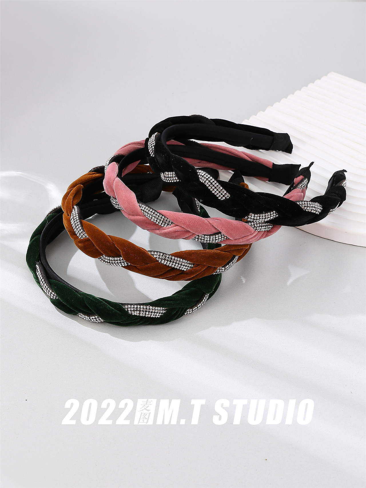 希音发饰静物图头饰发箍发夹拍摄（图ZMzE4MzcyMDY4） - 产品摄影 - 站酷设计师麦图商业摄影原创素材 - 站酷ZCOOL
