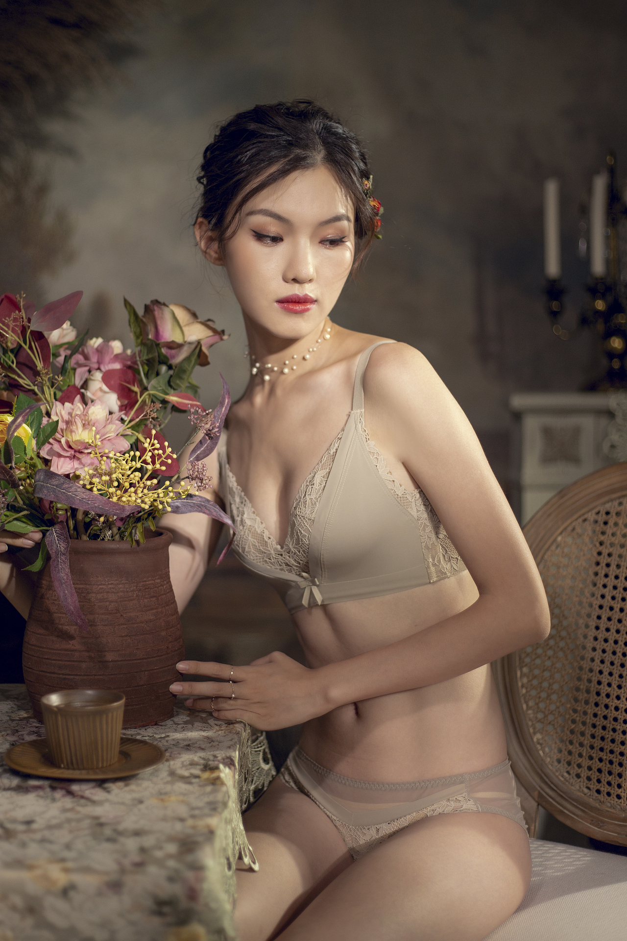 内衣拍摄 ▏画中▪少女（图ZMzAzMTk2OTQ4） - 产品摄影 - 站酷设计师巫狄龙原创素材 - 站酷ZCOOL
