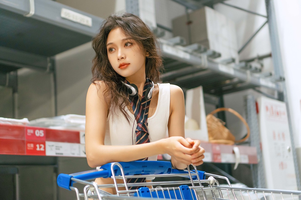 超市购物车🛒（图ZMzMzMzY1Mzc2） - 人像摄影 - 站酷设计师Ali阿丽摄影原创素材 - 站酷ZCOOL