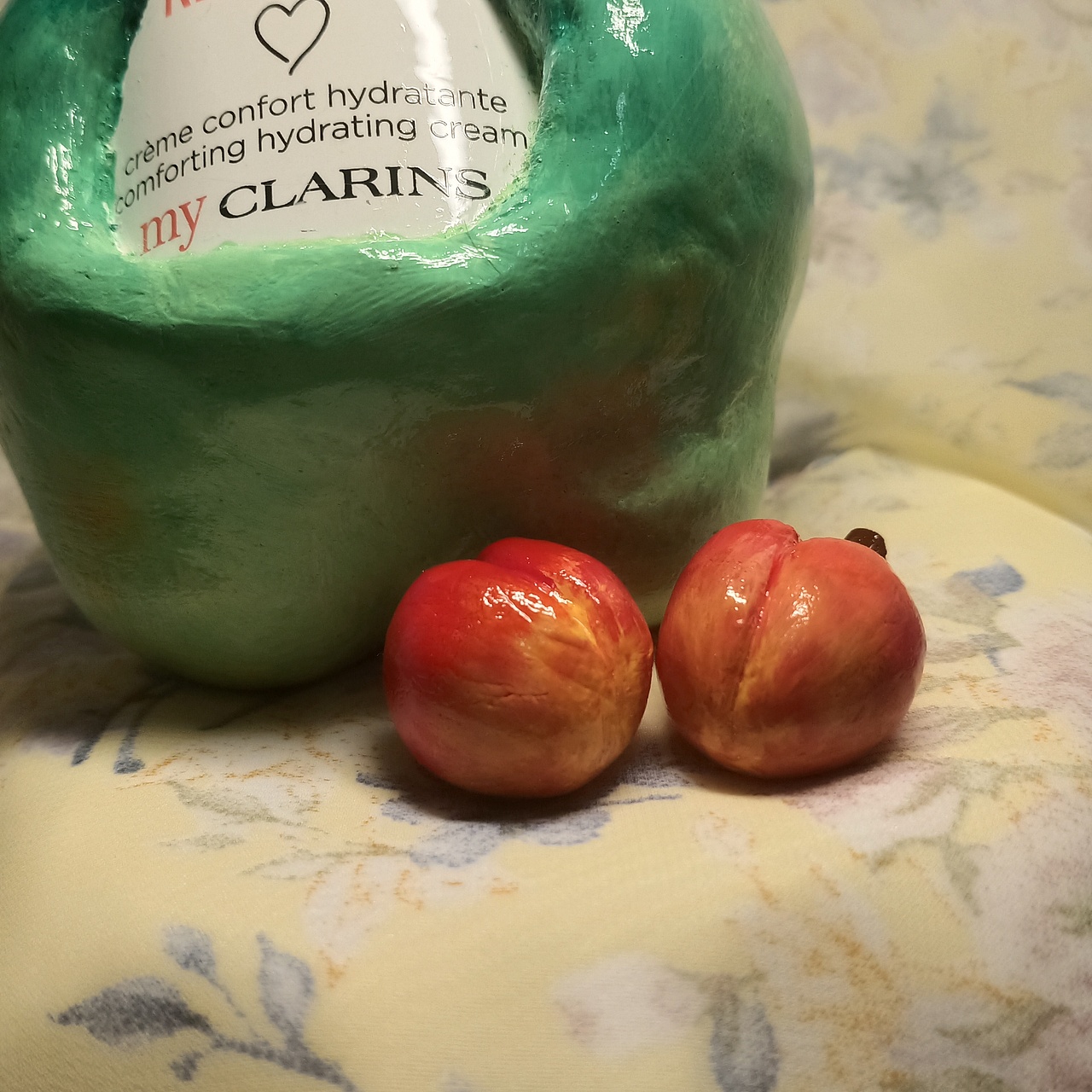 站酷×娇韵诗「好食肌长绽放」myCLARINS 空瓶改造（图ZMzQ1ODEyMDEy） - 海报 - 站酷设计师风向决定发型d原创素材 - 站酷ZCOOL