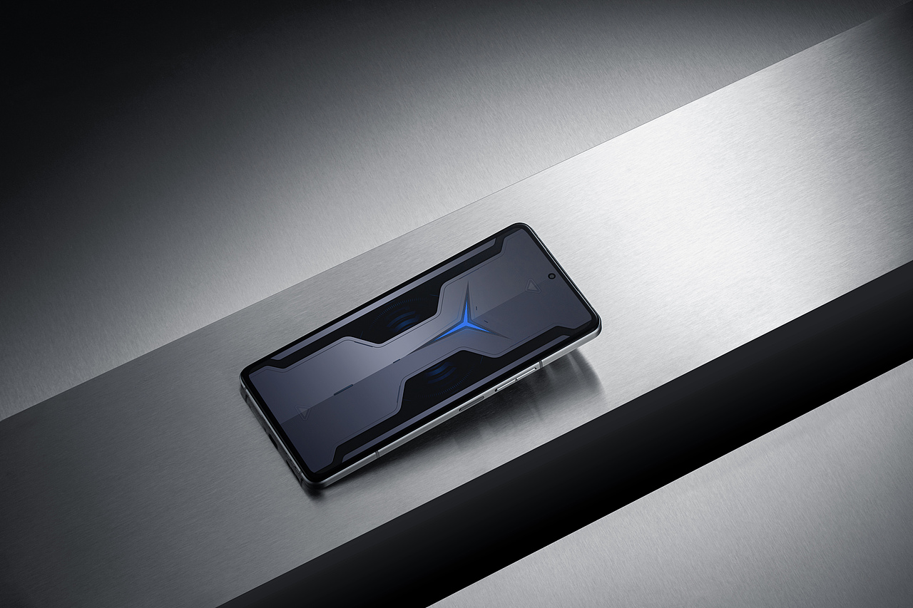 联想拯救者LEGION Y70 冰魄白