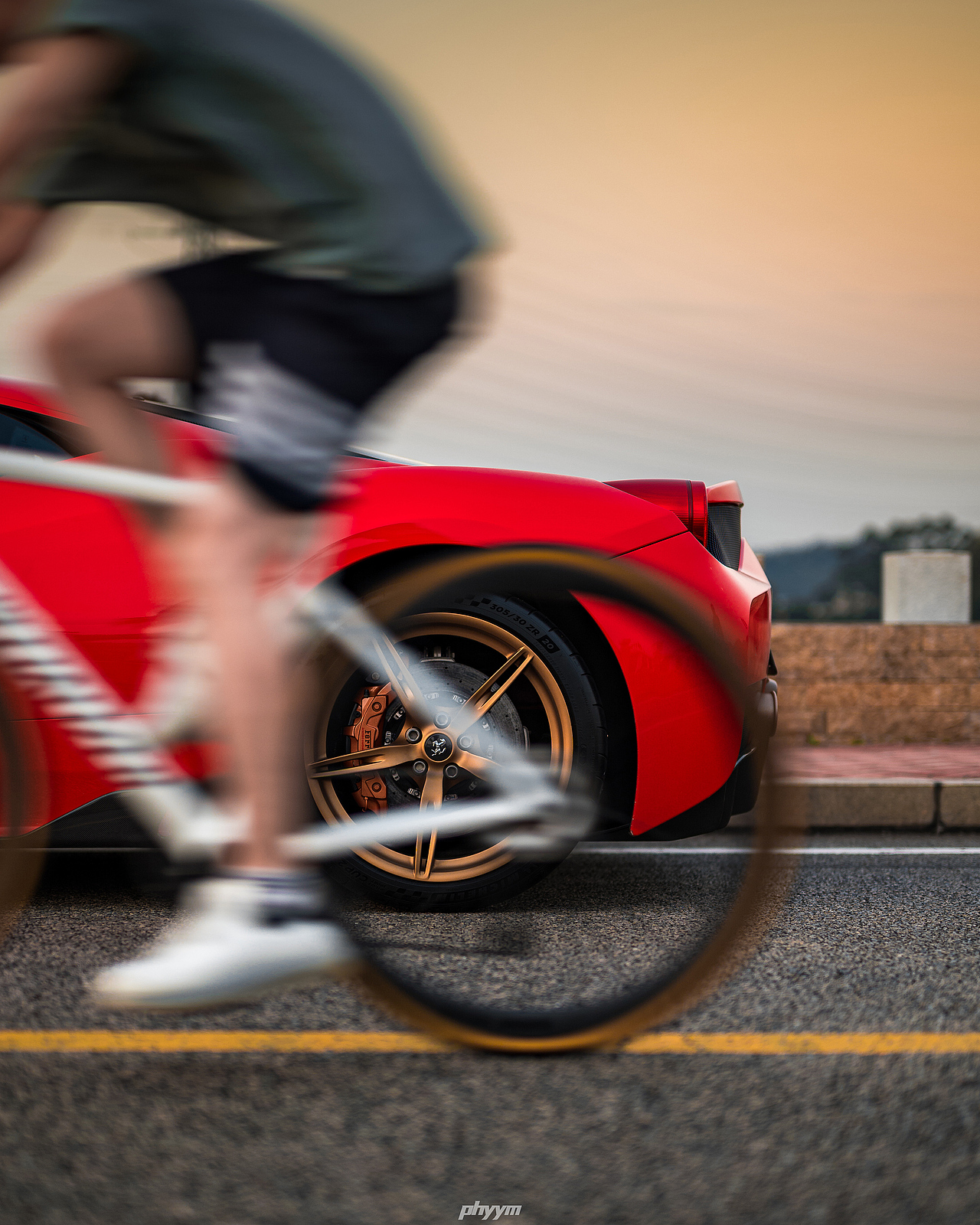 汽車攝影：法拉利旗艦 四代同堂（圖ZMzY5MTk0NjMy） - 產(chǎn)品攝影 - 站酷設(shè)計(jì)師phyym玉米原創(chuàng)素材 - 站酷ZCOOL