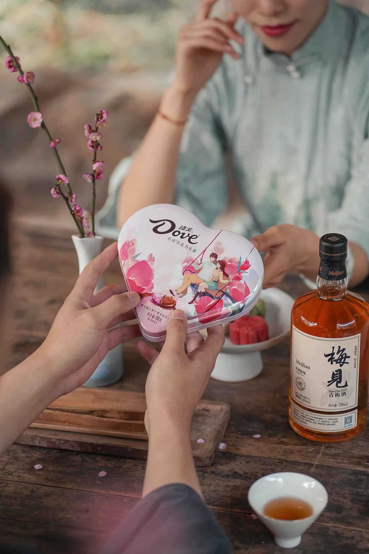 梅见✖️德芙｜情人节拍摄（图ZMzMwNTMzMTYw） - 产品摄影 - 站酷设计师Biopen原创素材 - 站酷ZCOOL