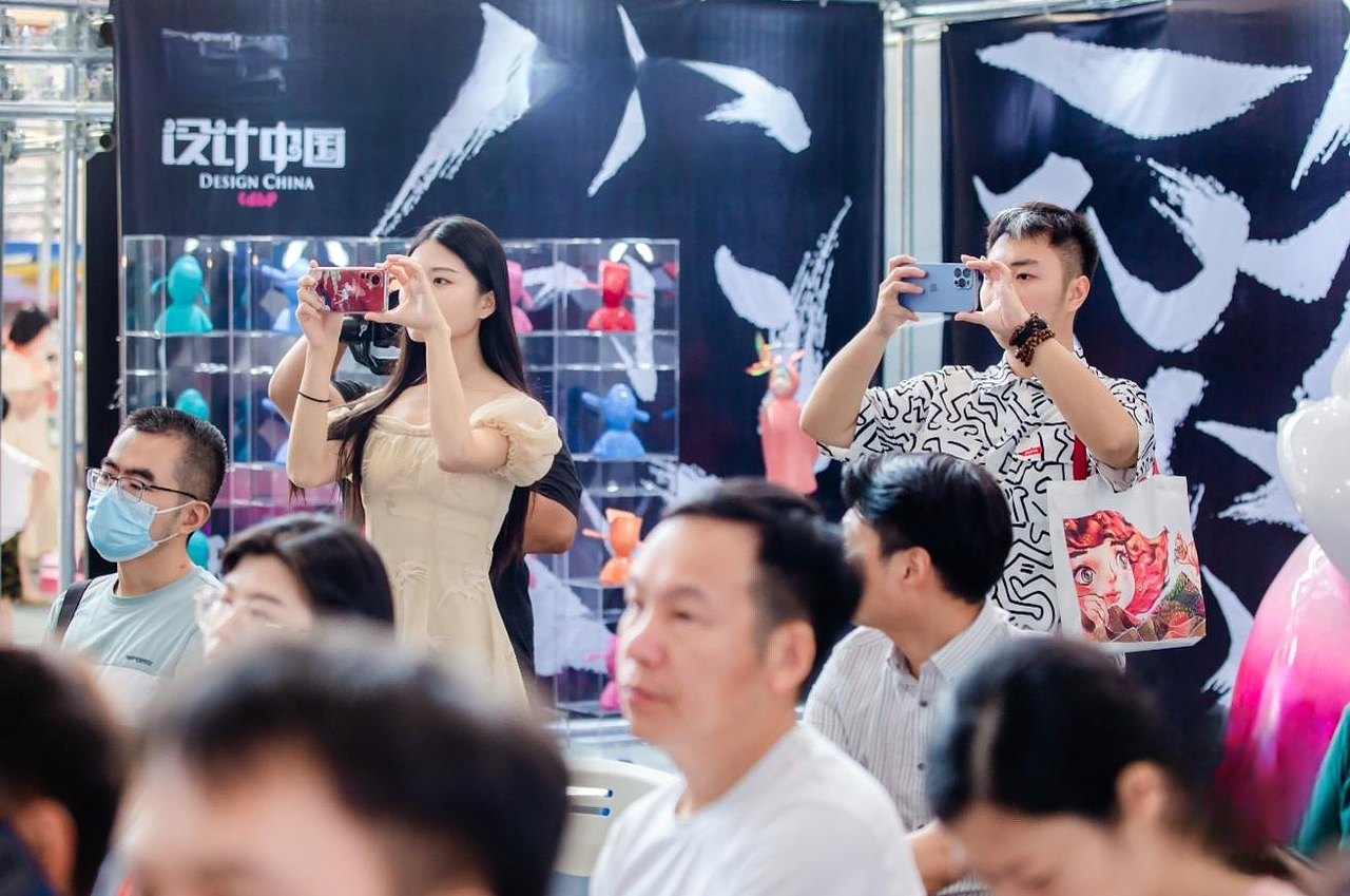 御貓咖啡館設(shè)計，新冶策展「上新國潮館」展館展示設(shè)計（圖ZMzQ1NjgyNzQ0） - 展陳設(shè)計 - 站酷設(shè)計師新冶組設(shè)計原創(chuàng)素材 - 站酷ZCOOL