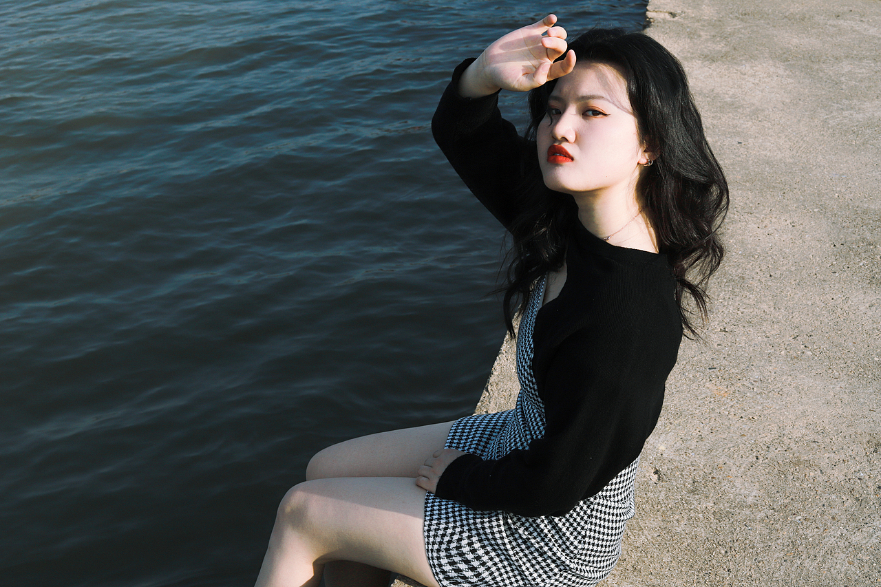 长沙中科鼎实旁边的海景|人像拍摄（图ZMzM3MzA5NzIw） - 人像摄影 - 站酷设计师Evak_倩倩原创素材 - 站酷ZCOOL