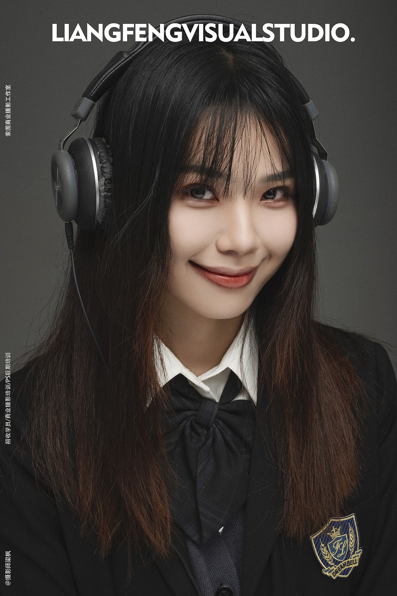 吃棒棒糖的JK服小姐姐