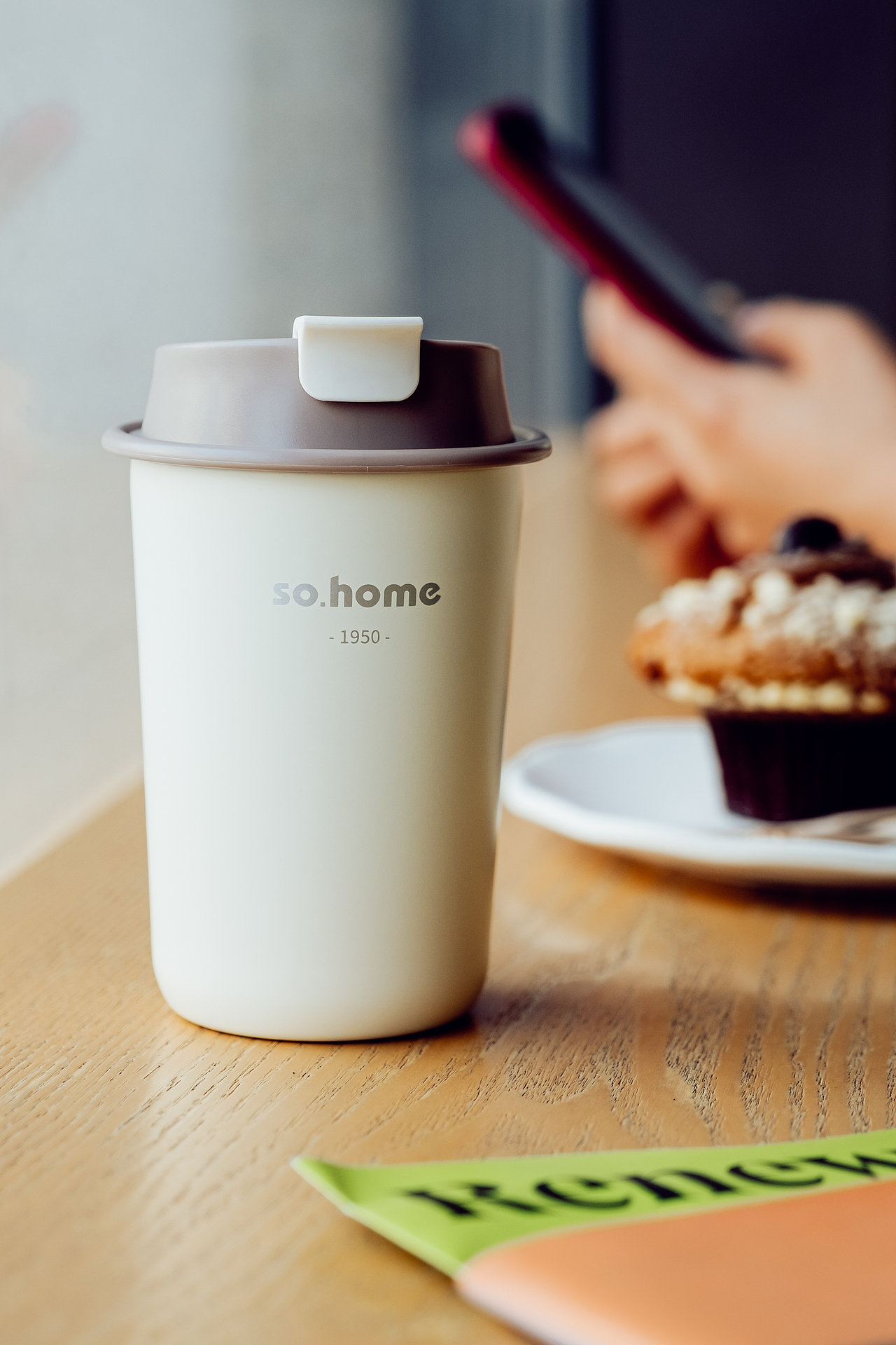 保温杯咖啡杯拍摄（图ZMzMzMzAwOTcy） - 产品摄影 - 站酷设计师鲸鱼papa原创素材 - 站酷ZCOOL