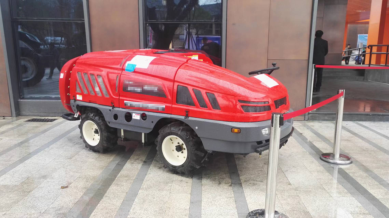 农业器械设计-玉米收割机，果林撒药车，油锯与割草机（图ZMzI1OTUxMjI0） - 工业用品/机械 - 站酷设计师xiaomiiiii原创素材 - 站酷ZCOOL