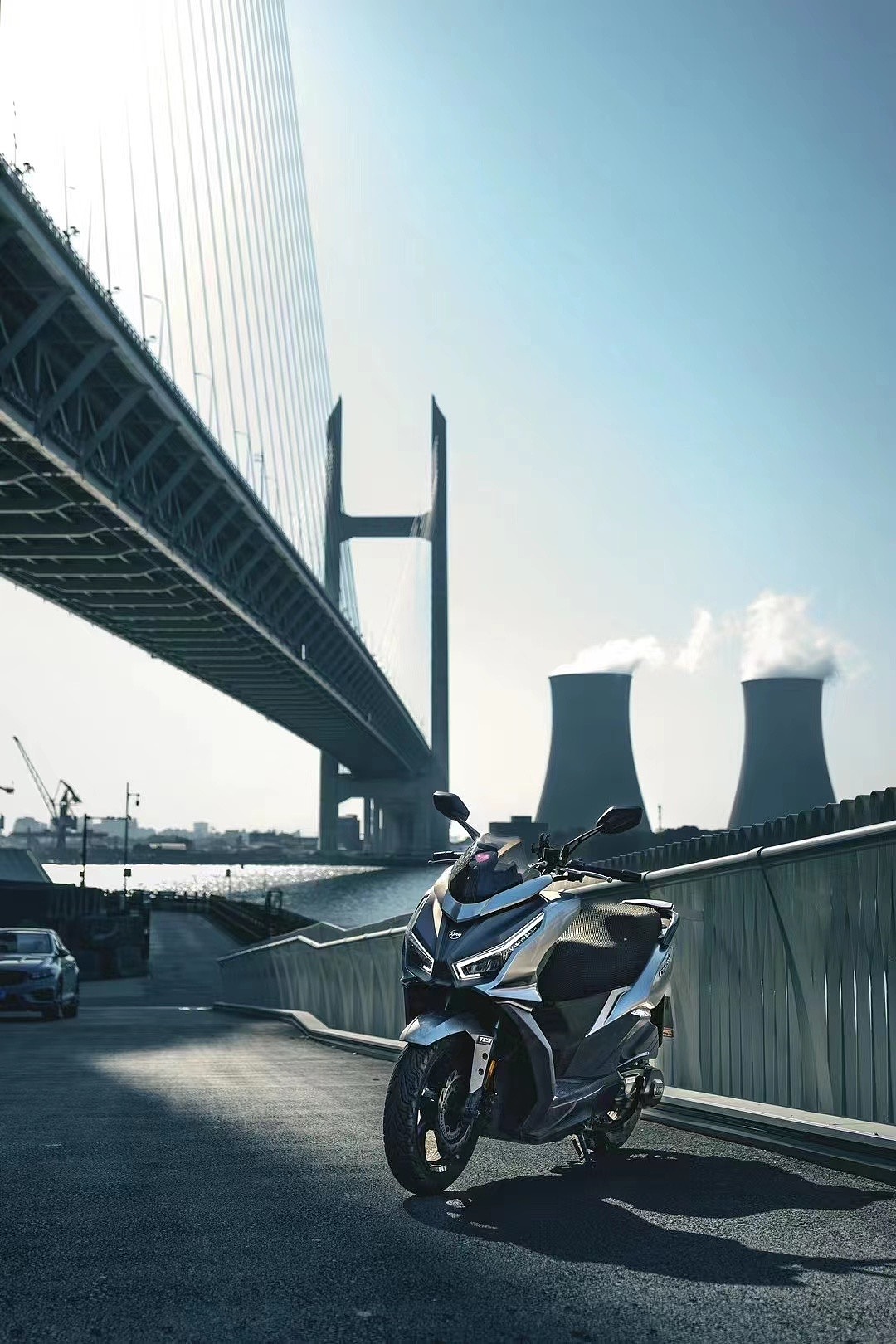 三阳巡弋150踏板摩托车