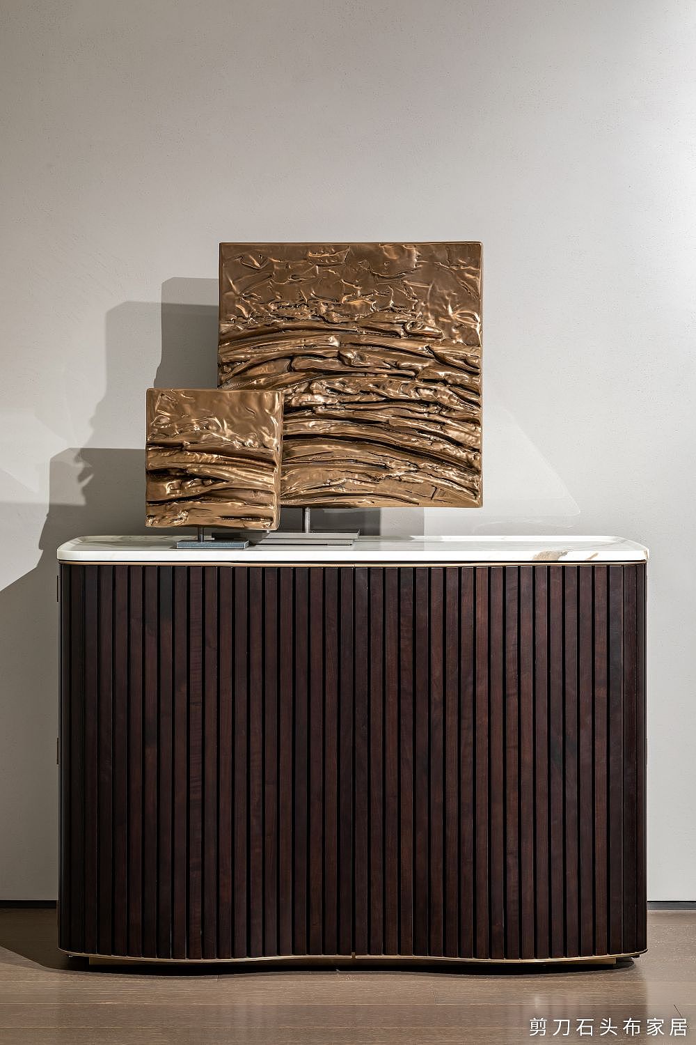 进口酒柜如何挑选?Giorgetti的这款酒柜颜值超高