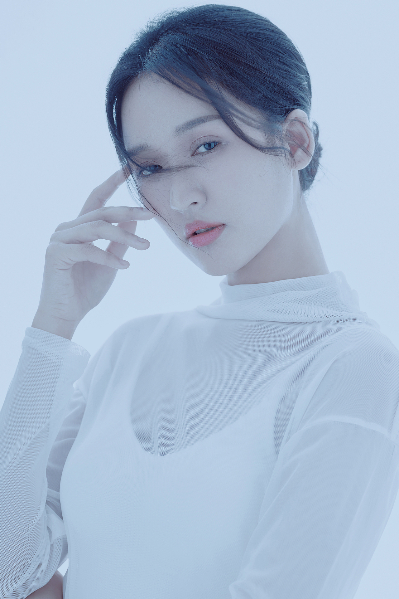 被90后年轻群体偏爱的，简约纯欲风写真照（图ZMzA5NjExNjky） - 时尚/艺术摄影 - 站酷设计师遇见YUJIAN原创素材 - 站酷ZCOOL