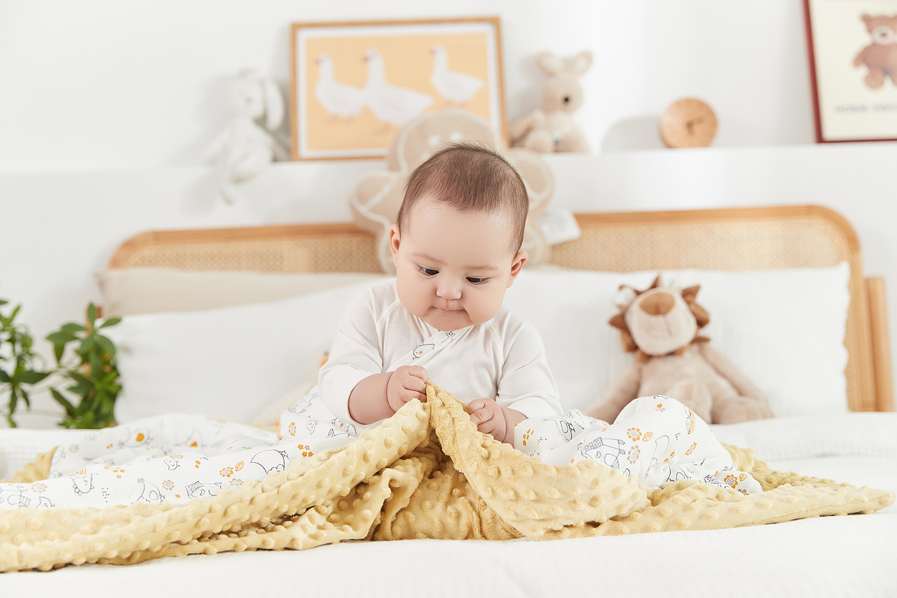 【童装拍摄】yikyak ｜ 合集（图ZMzAyNjUwMTgw） - 人像摄影 - 站酷设计师恒典图片工厂原创素材 - 站酷ZCOOL