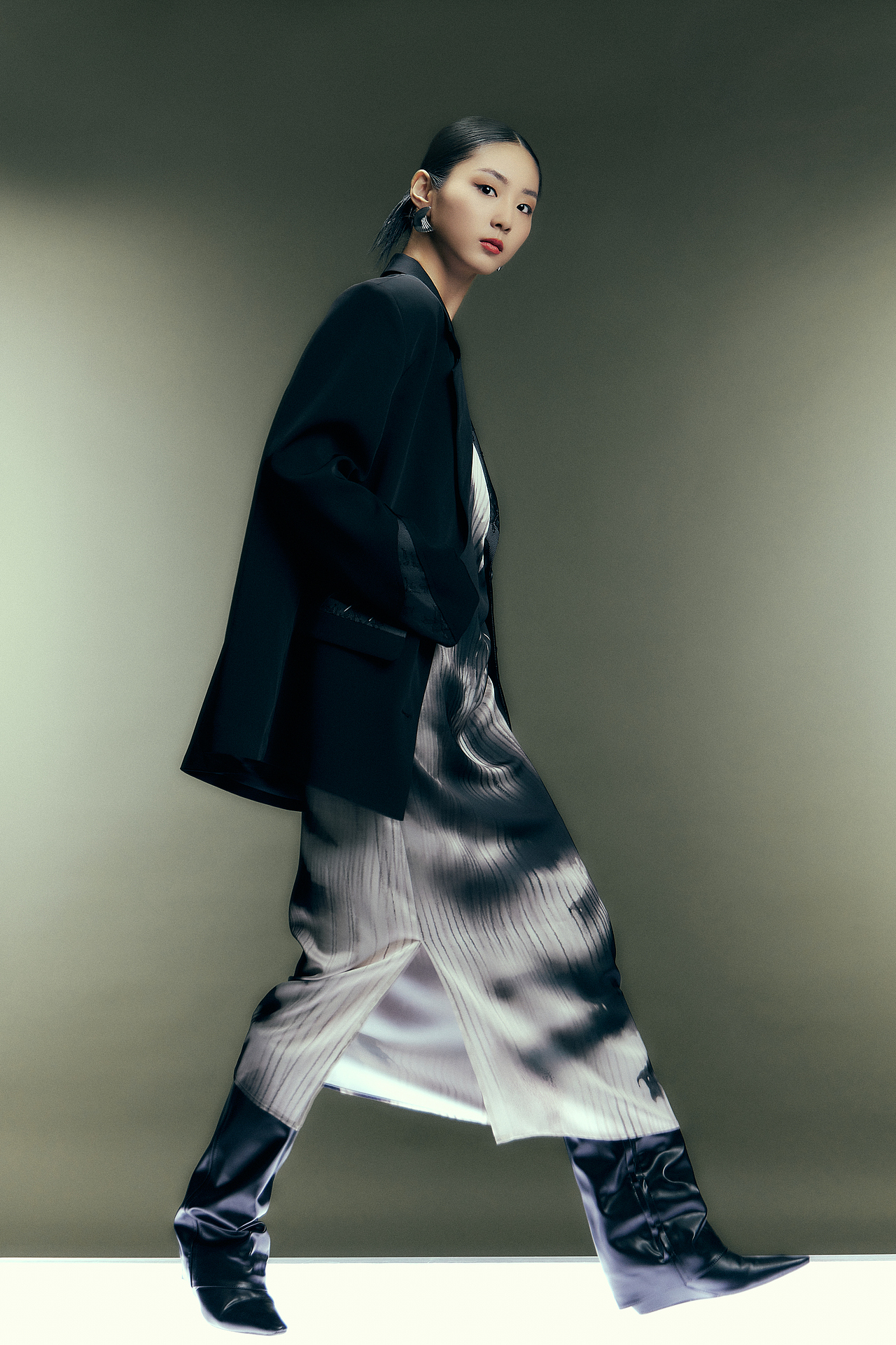 模卡拍摄｜新中式时尚大片/商业摄影（图ZMzQwODE5Nzg4） - 时尚/艺术摄影 - 站酷设计师无限光制商业摄影原创素材 - 站酷ZCOOL