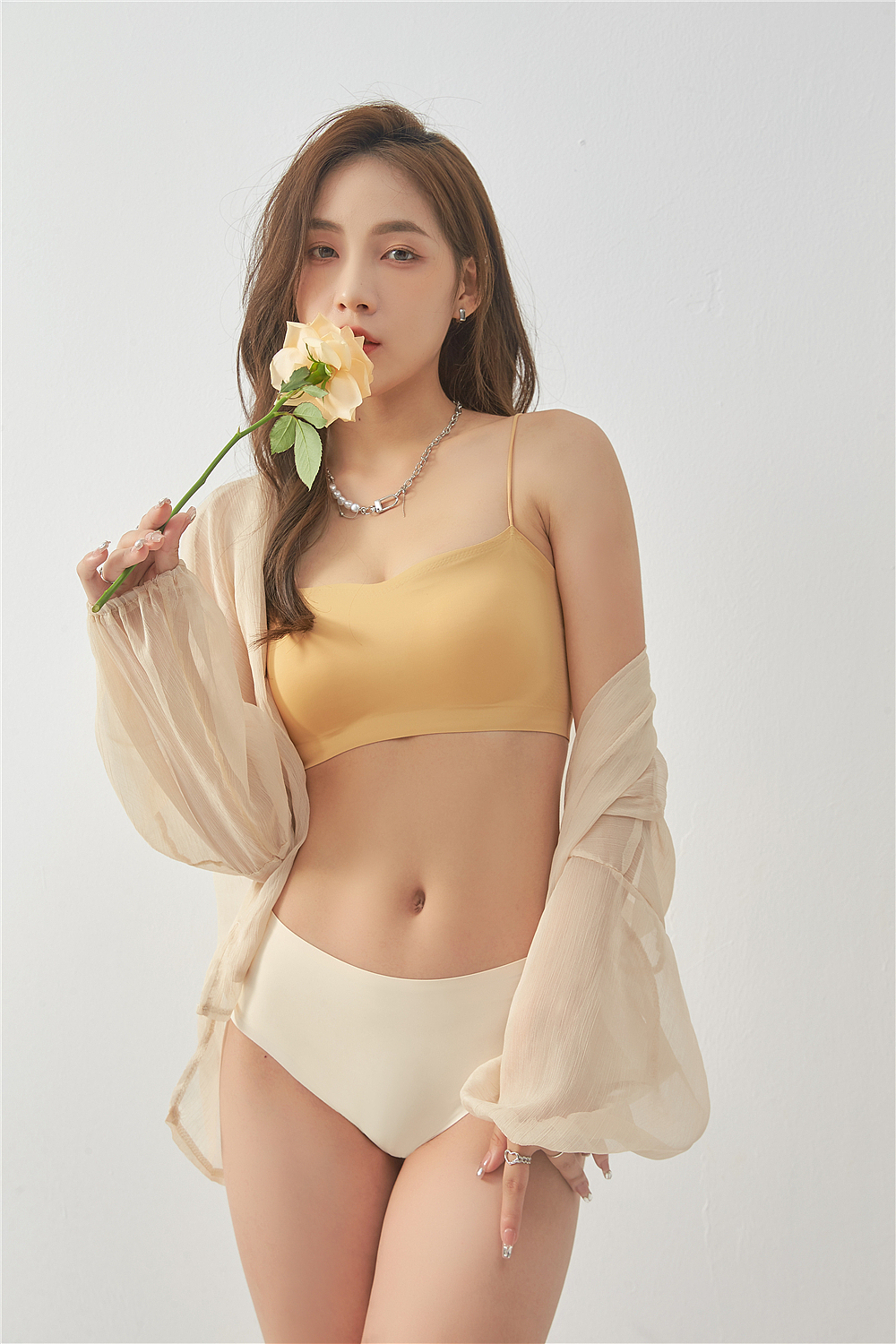 义乌抹胸拍照，运动文胸抹胸吊带模特实景拍摄服务