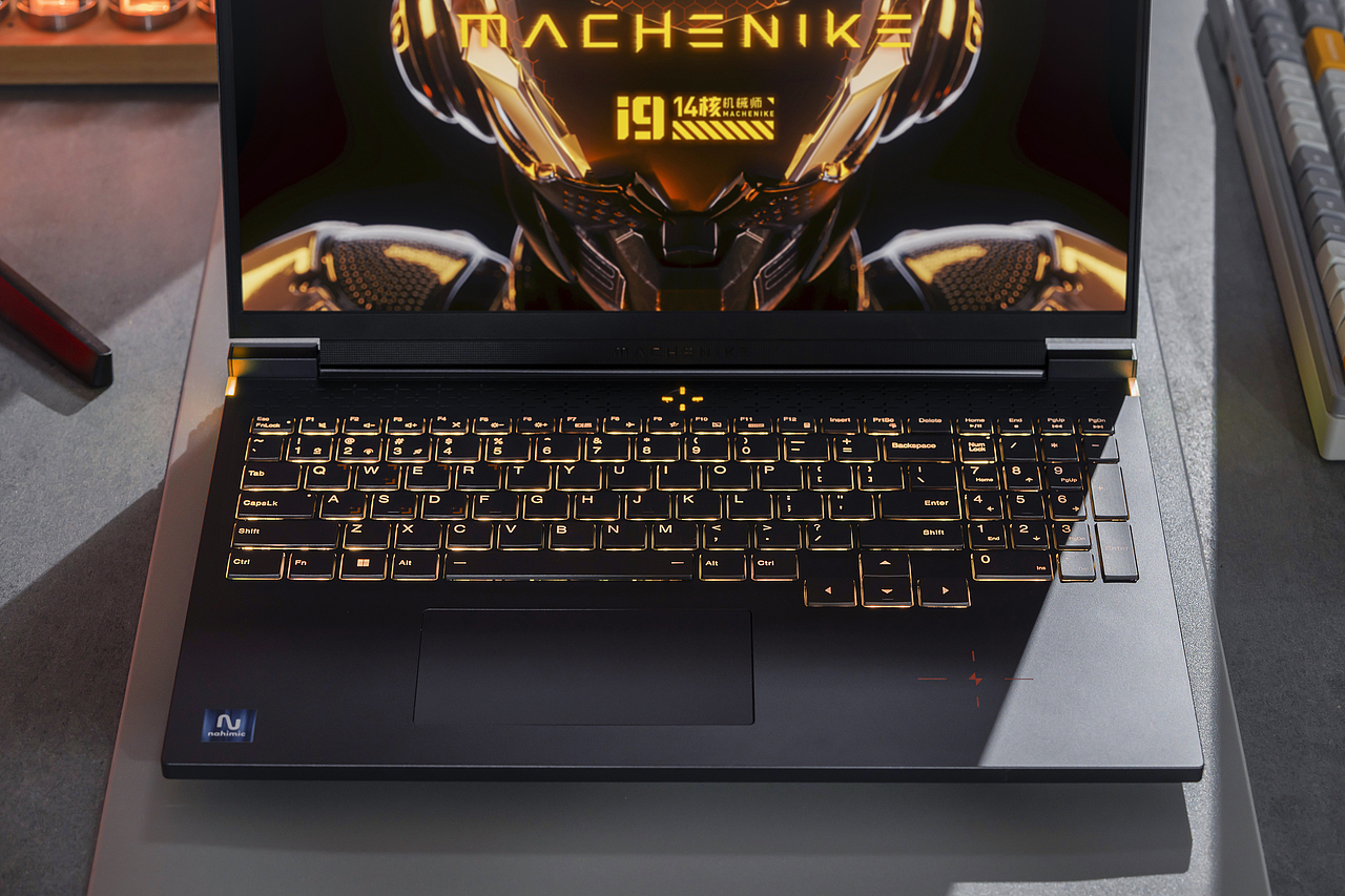 机械师笔记本-曙光16 （附构思布光）